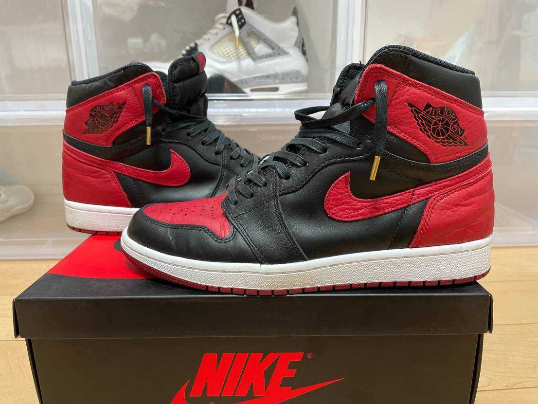 Nike Air Jordan 1 Retro High OG "Bred/Banned" (2016)