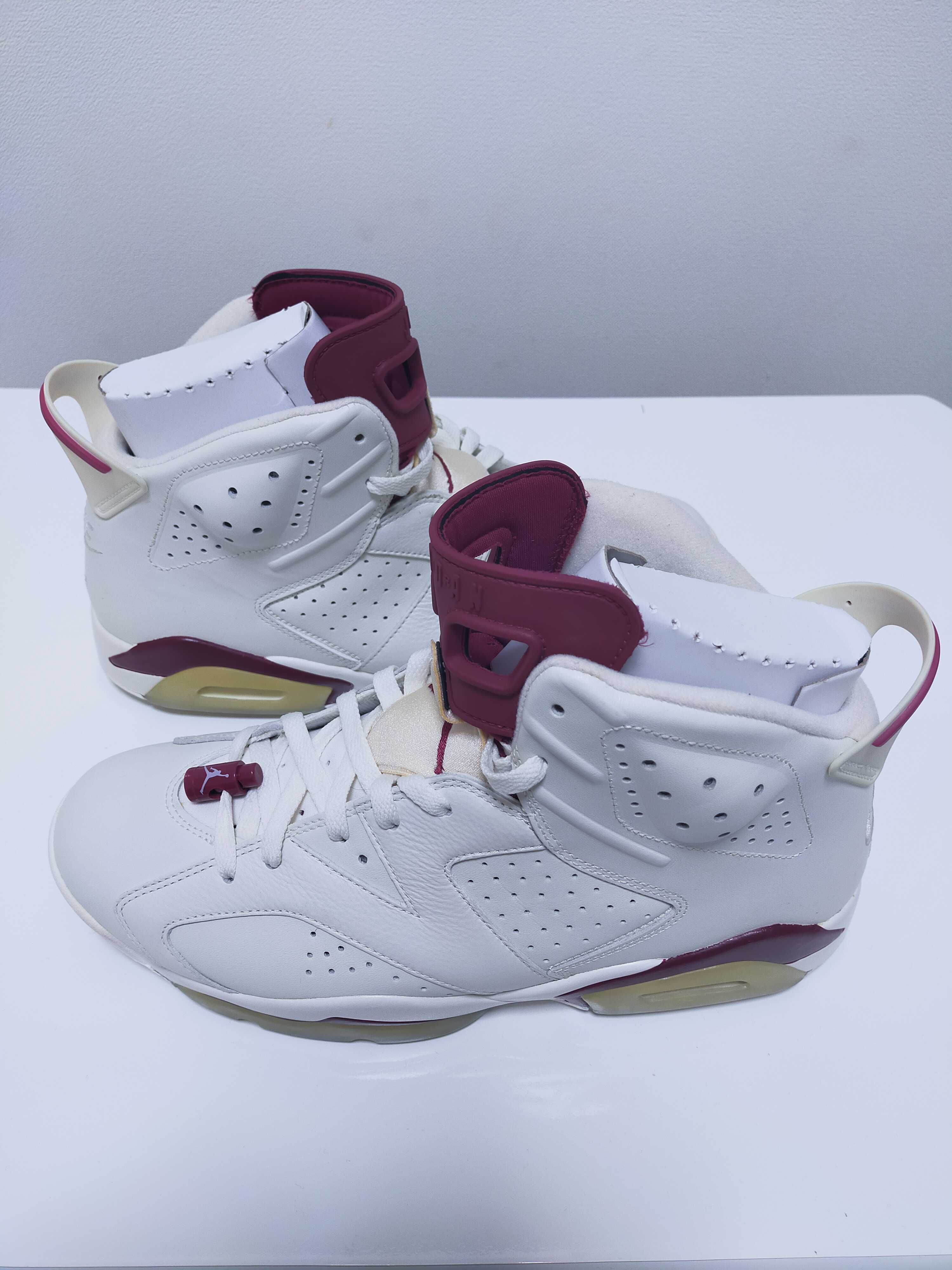 Nike Air Jordan 6 Retro "Maroon" (2015)