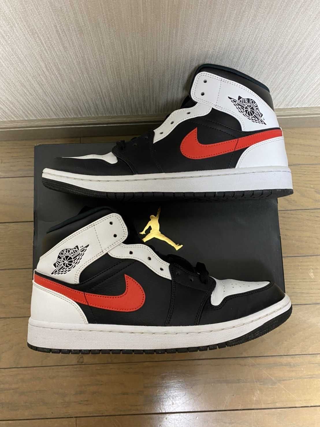 NIKE AIR JORDAN 1 MID "BLACK/CHILE RED/WHITE"