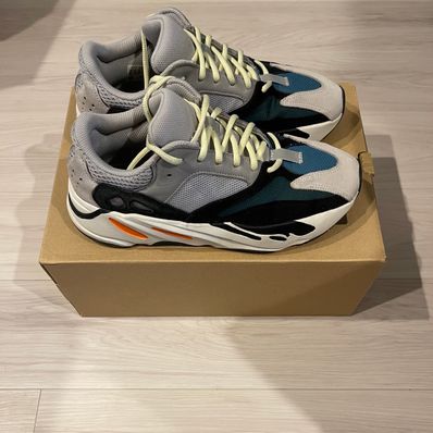 adidas YEEZY Boost 700 "Wave Runner"