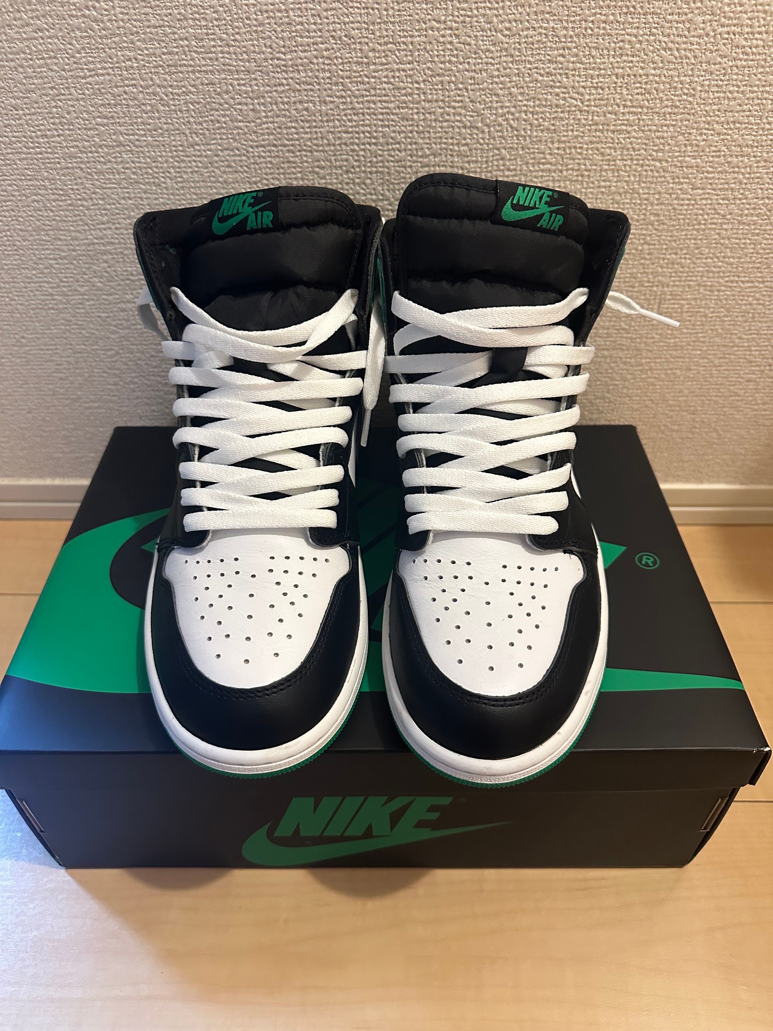 Nike Air Jordan 1 Retro High OG "Celtics/Black and Lucky Green" (2023)