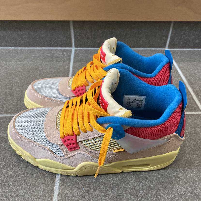 UNION × Nike Air Jordan 4 SP "Guava Ice/Light Fusion Red"