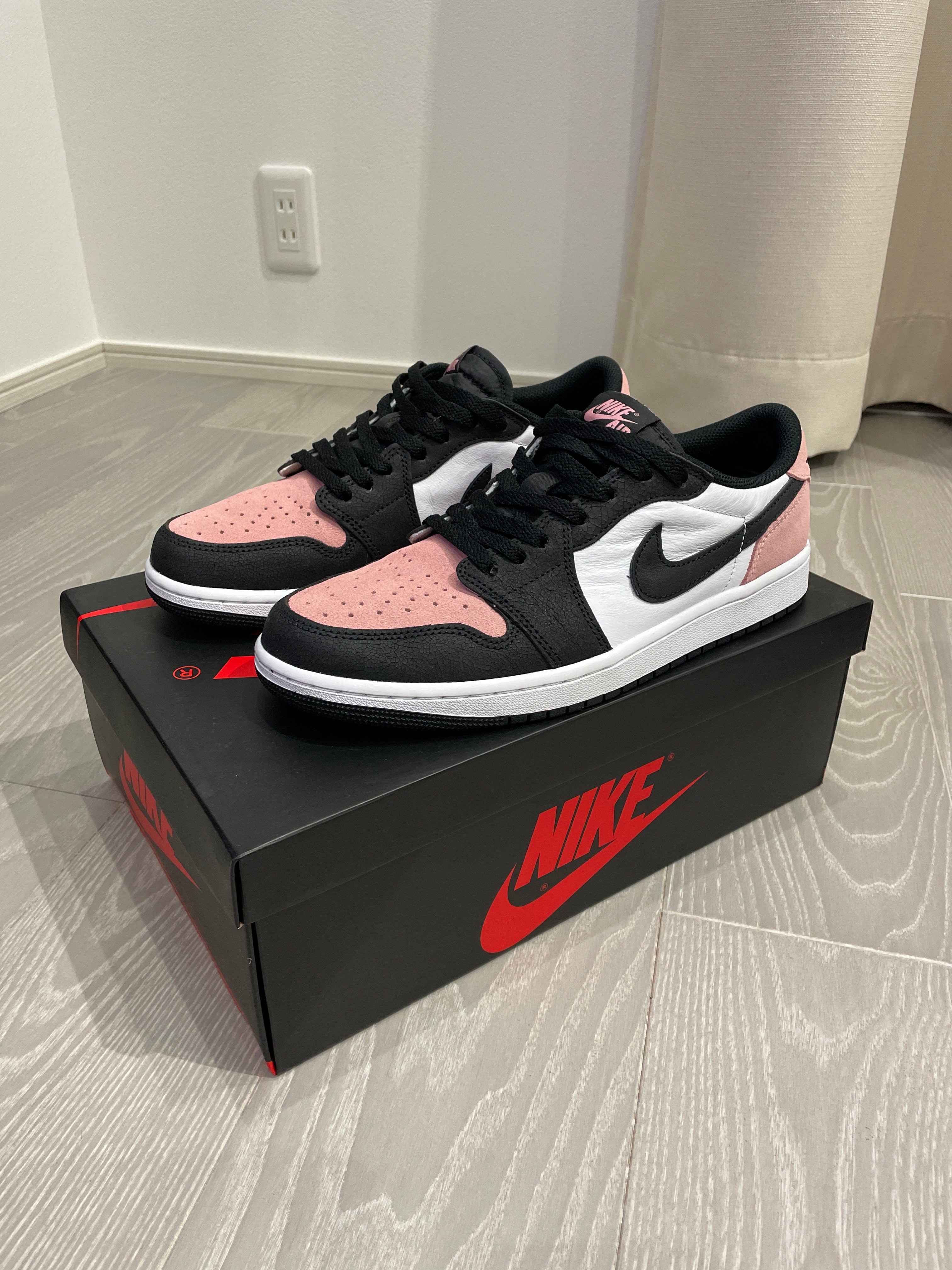Nike Air Jordan 1 Low OG "Bleached Coral"