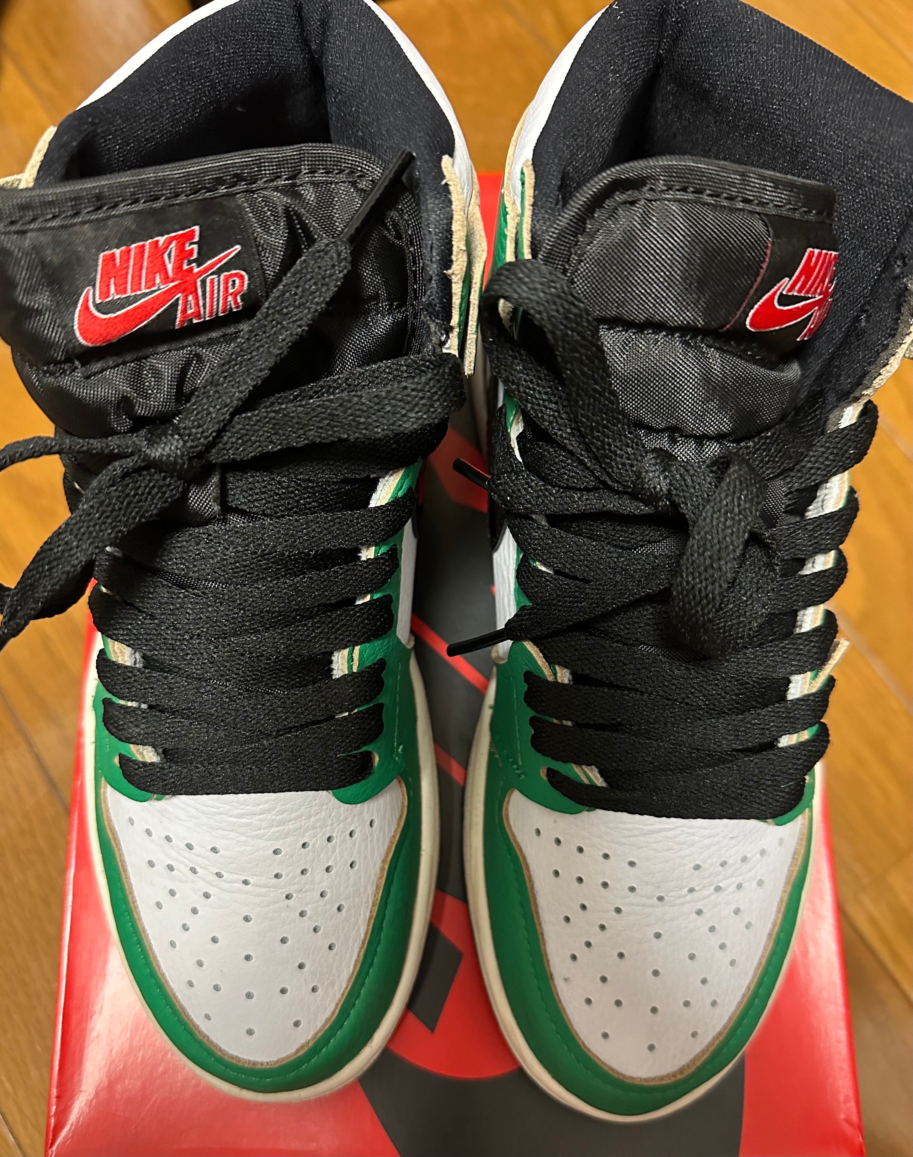 Nike Women's Air Jordan 1 High OG "Lucky Green/White-Sail-Black"