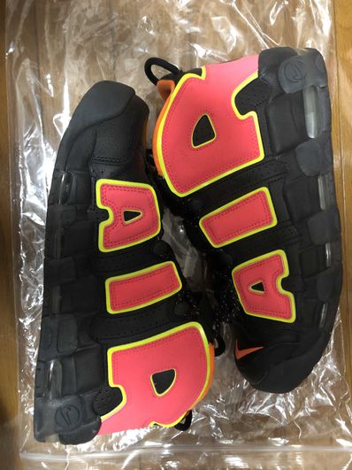 NIKE Women's AIR MORE UPTEMPO "HOT PUNCH"