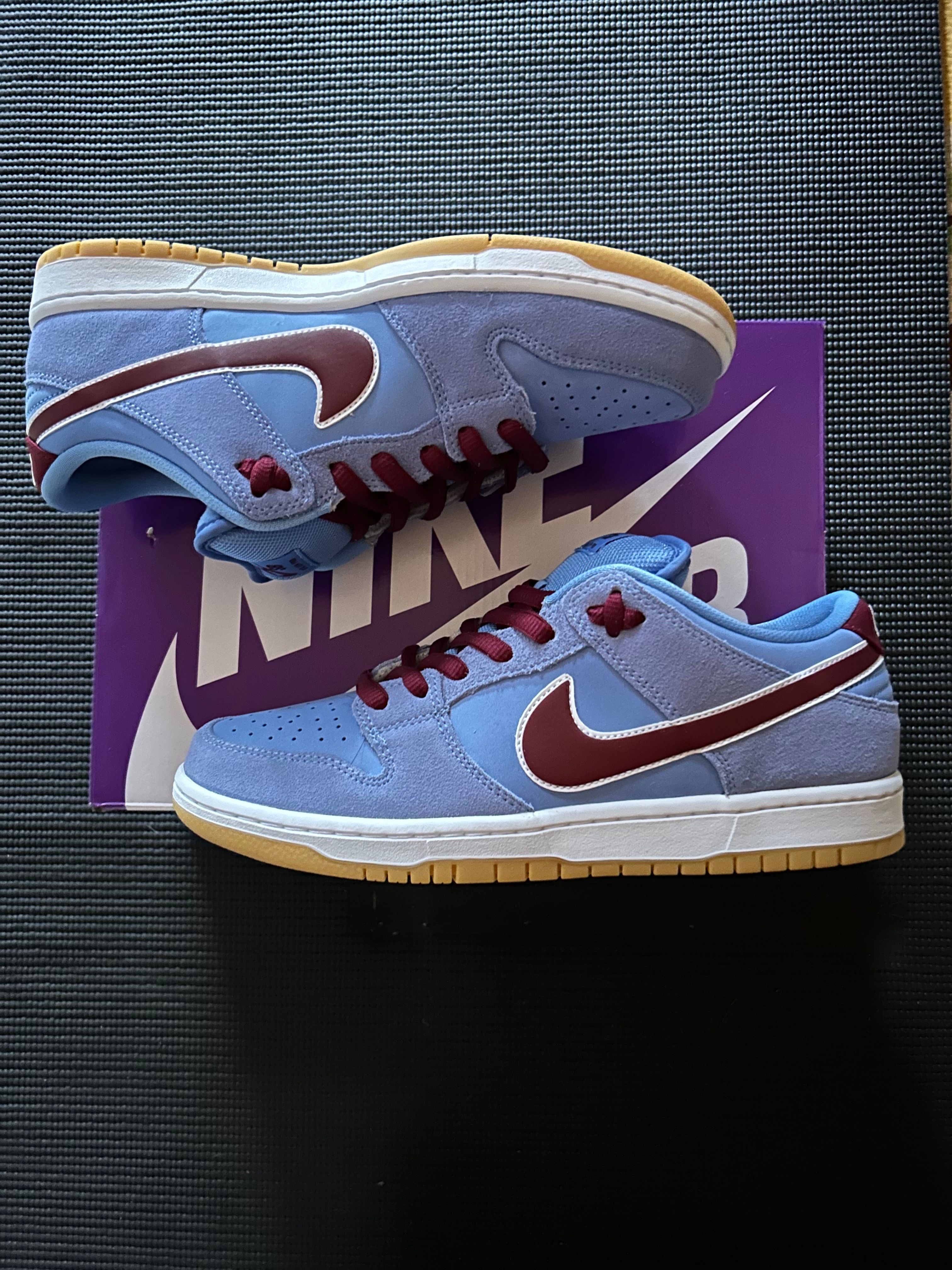 Nike SB Dunk Low Pro "Philadelphia Phillies/Valor Blue and Team Maroon"