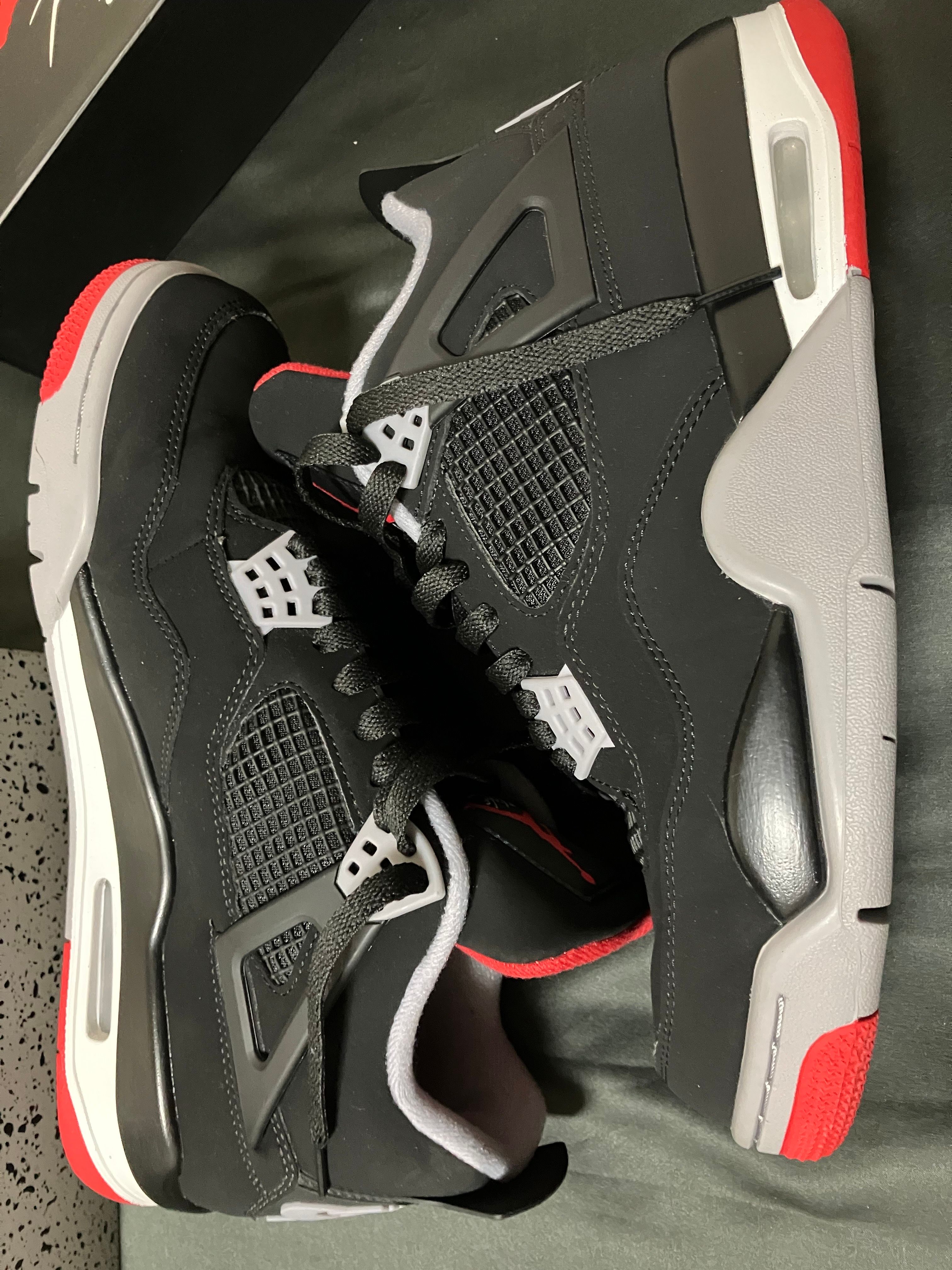 Nike Air Jordan 4 Retro "Bred" (2019)