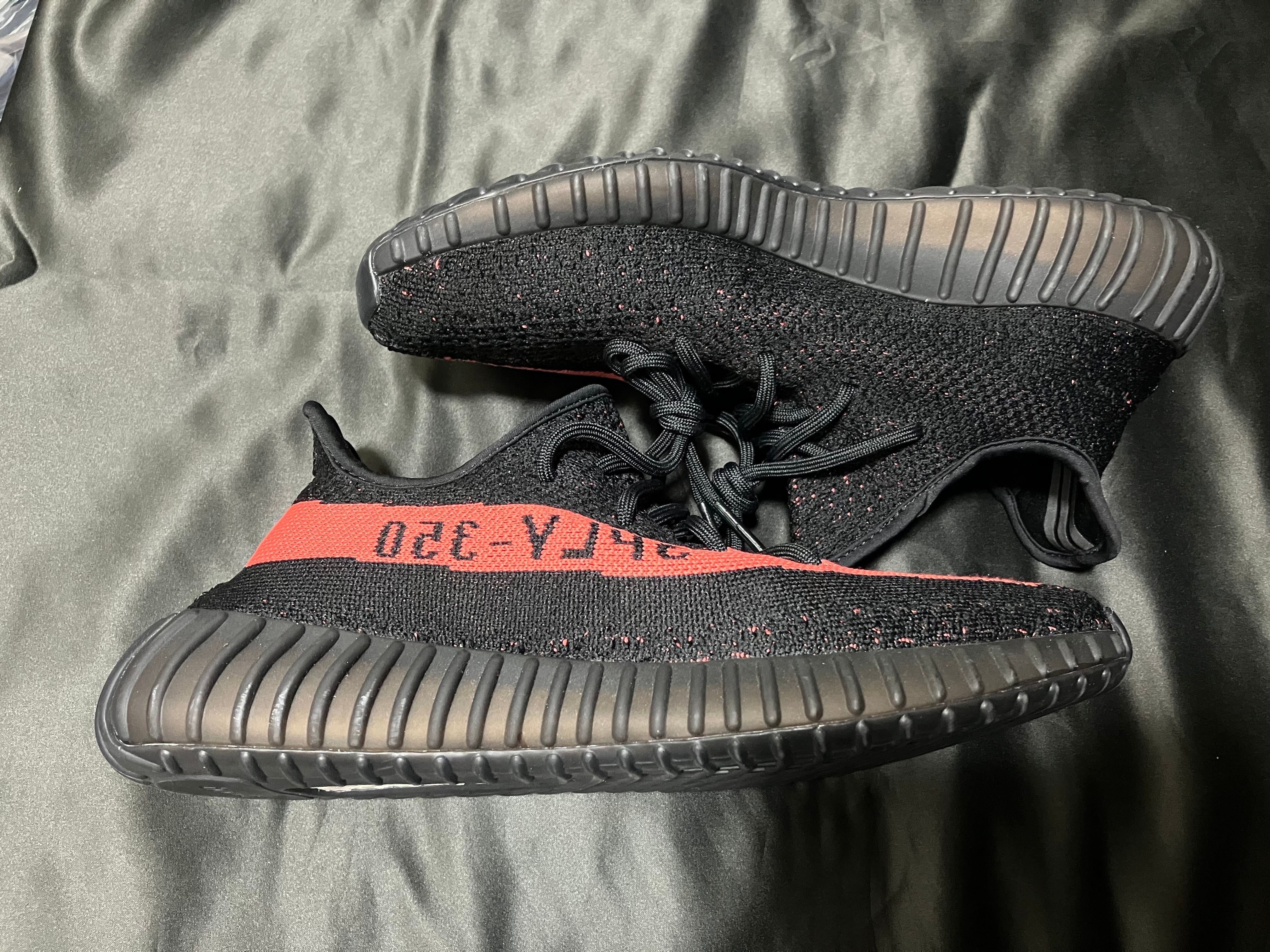 adidas YEEZY Boost 350 V2 "Core Black/Red"