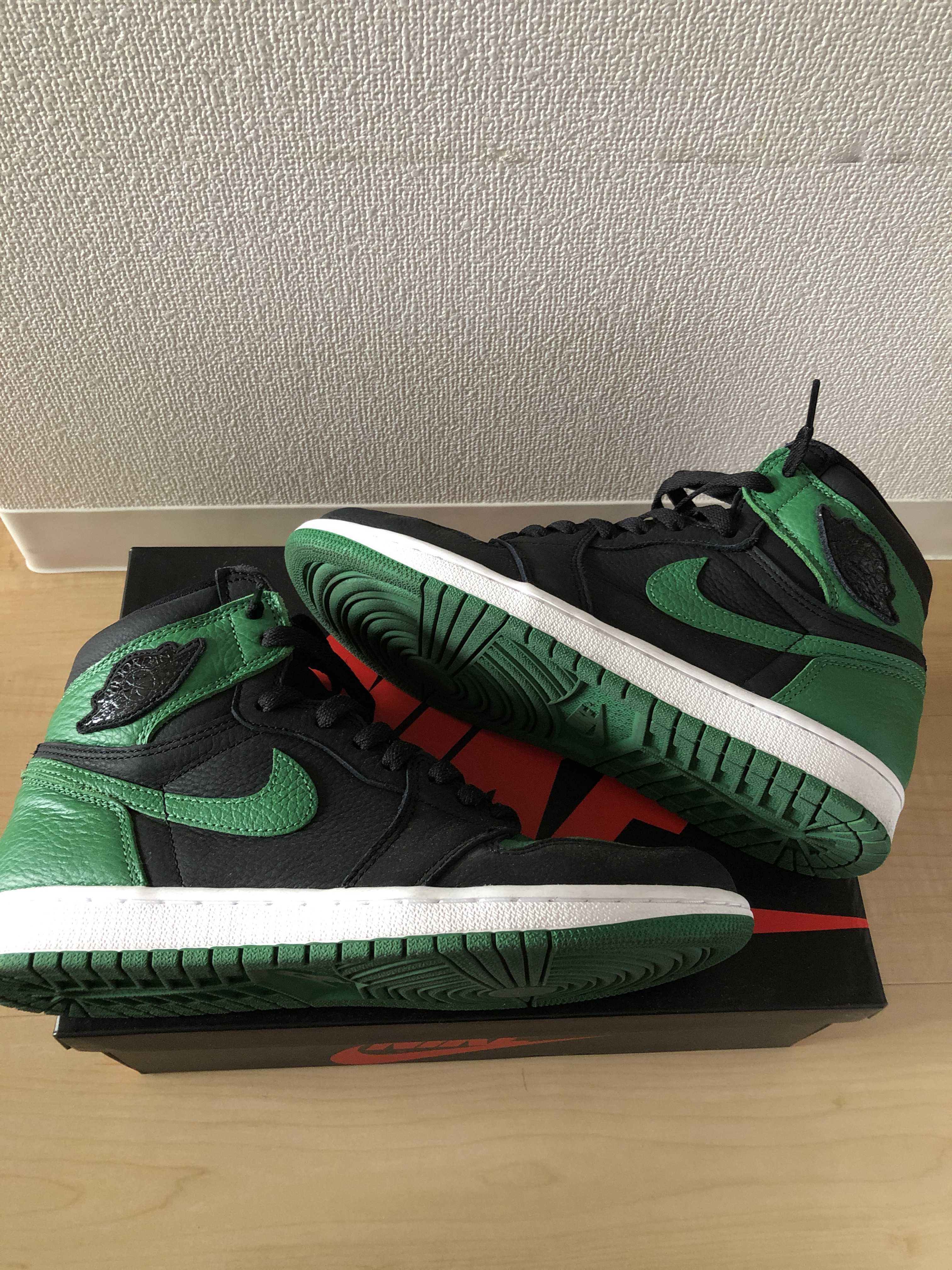 Nike Air Jordan 1 Retro High OG "Black/Pine Green" (2020)      