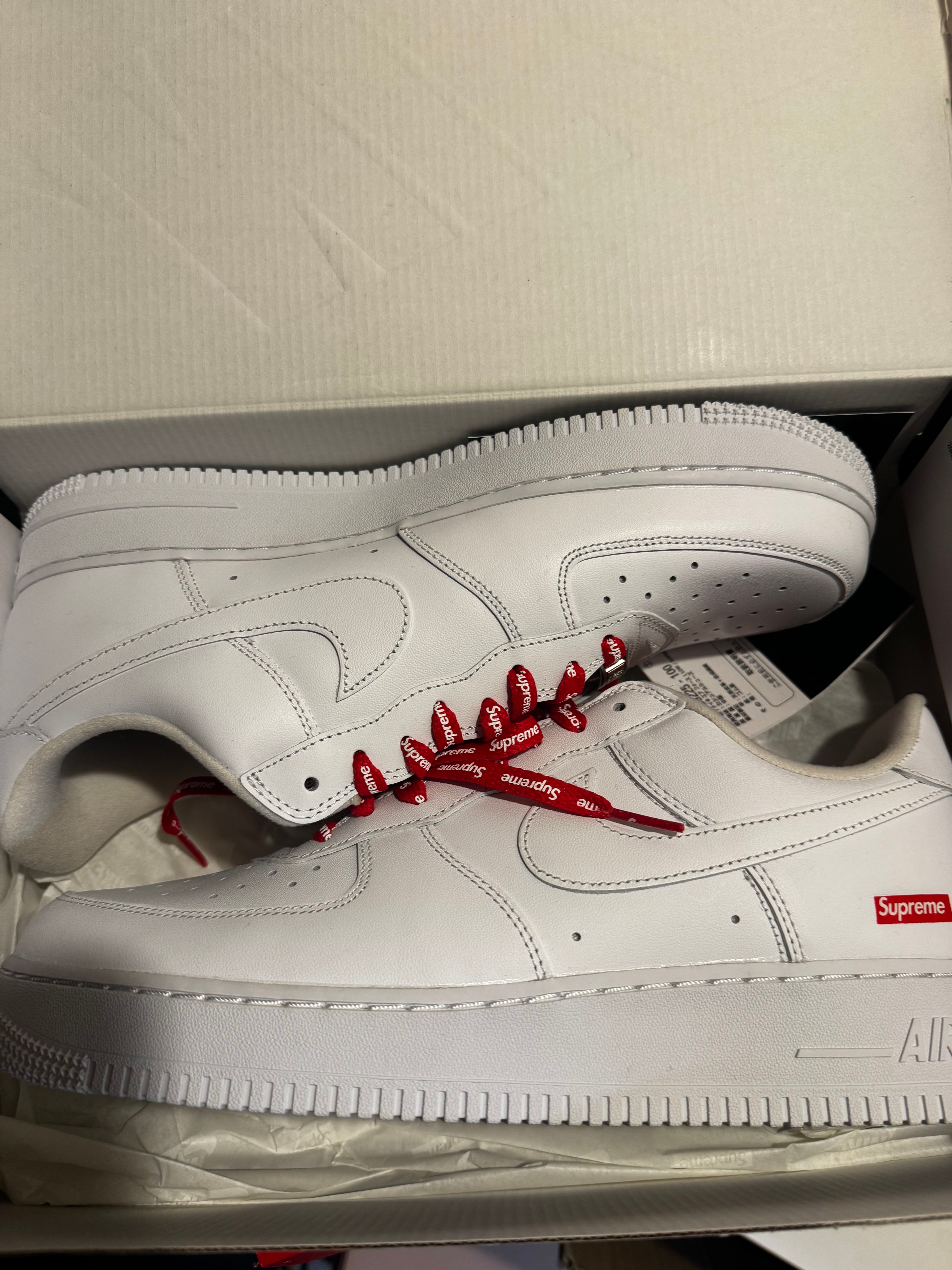 Supreme × Nike Air Force 1 Low "White"