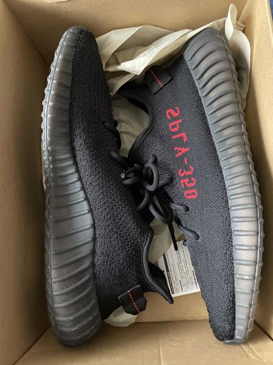 adidas YEEZY Boost 350 V2 "Core Black/Red" (2020)