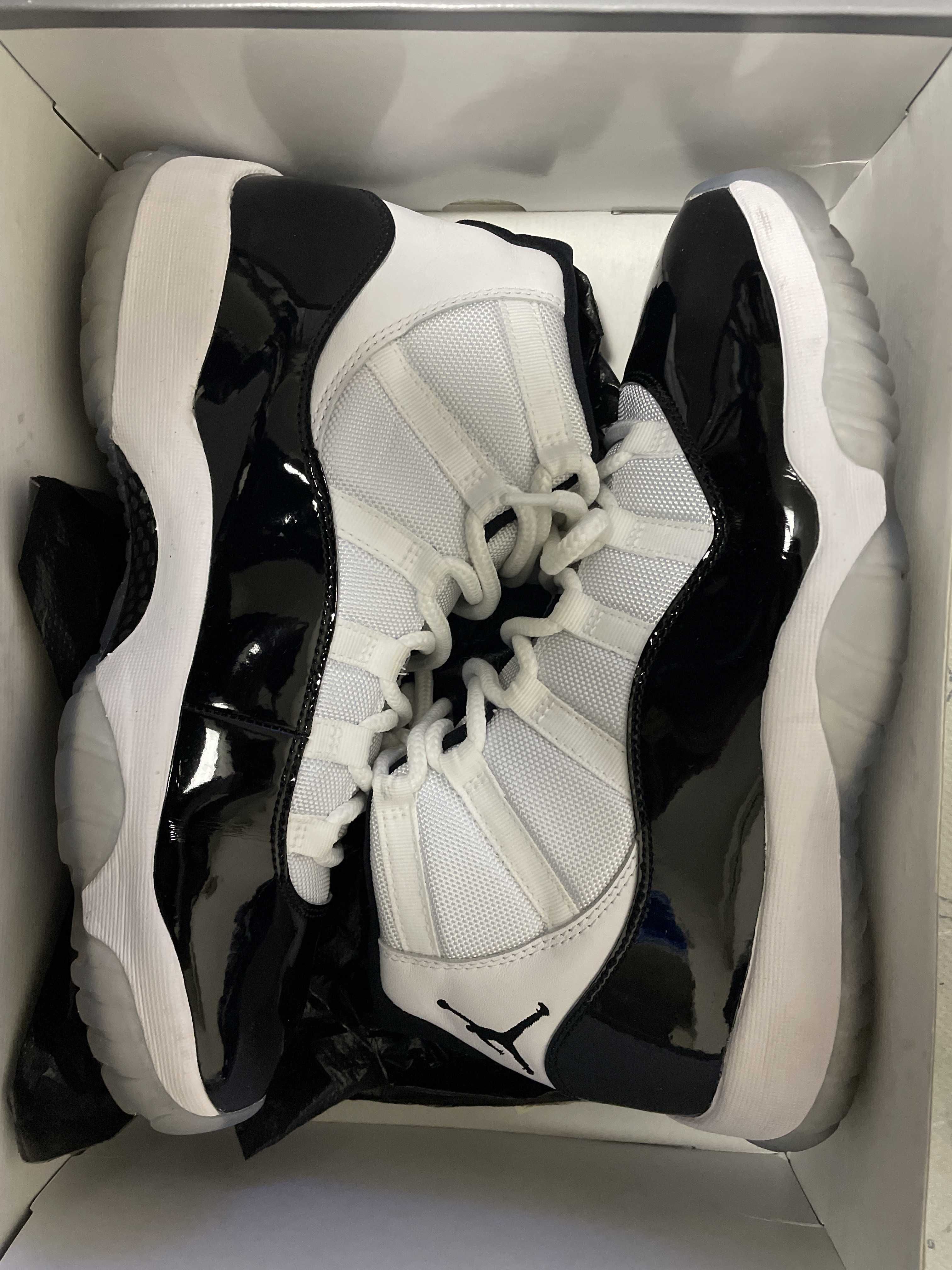 Nike Air Jordan 11 Retro "Concord" (2018)