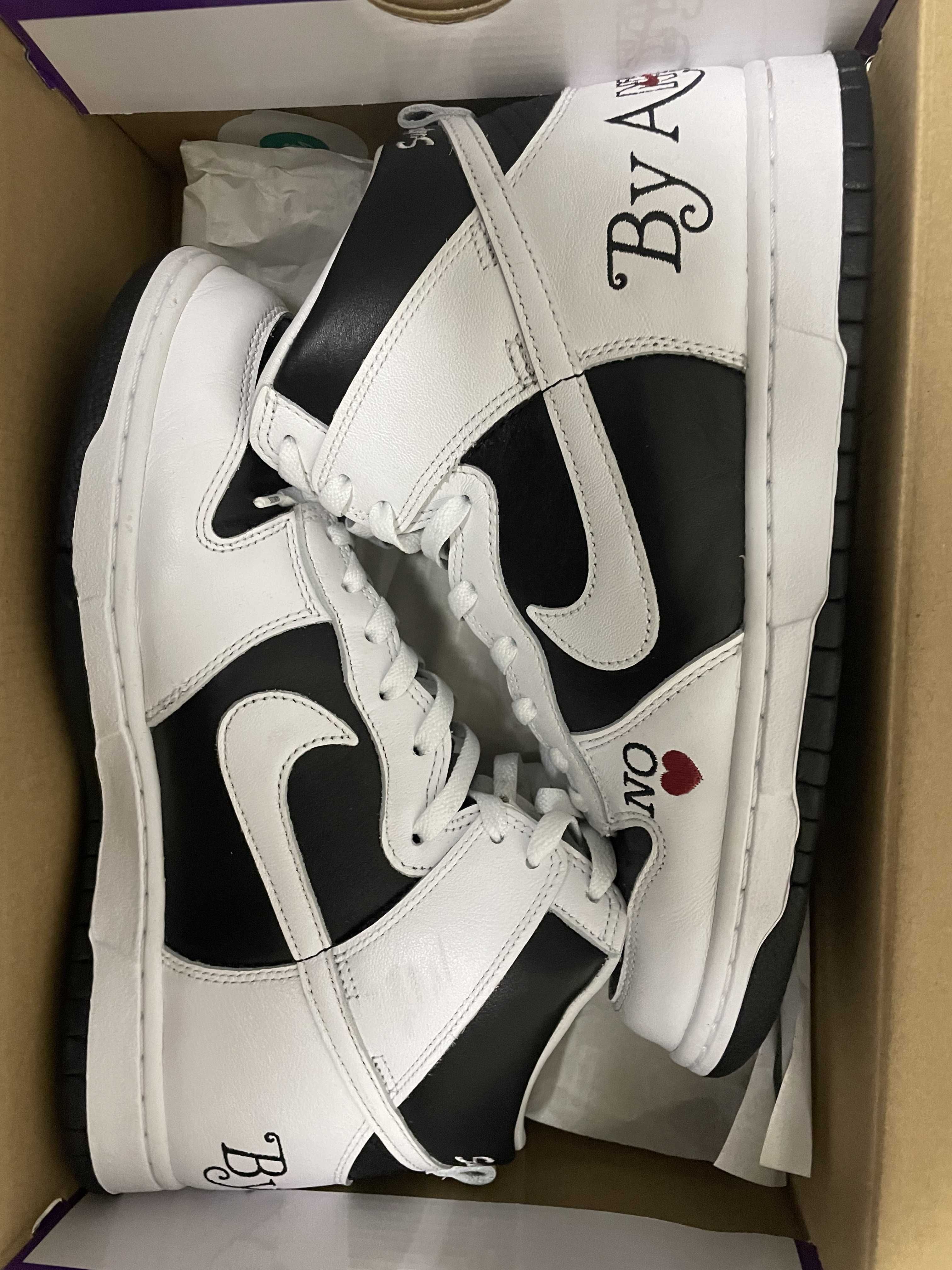 Supreme × Nike SB Dunk High By Any Means "White Black"