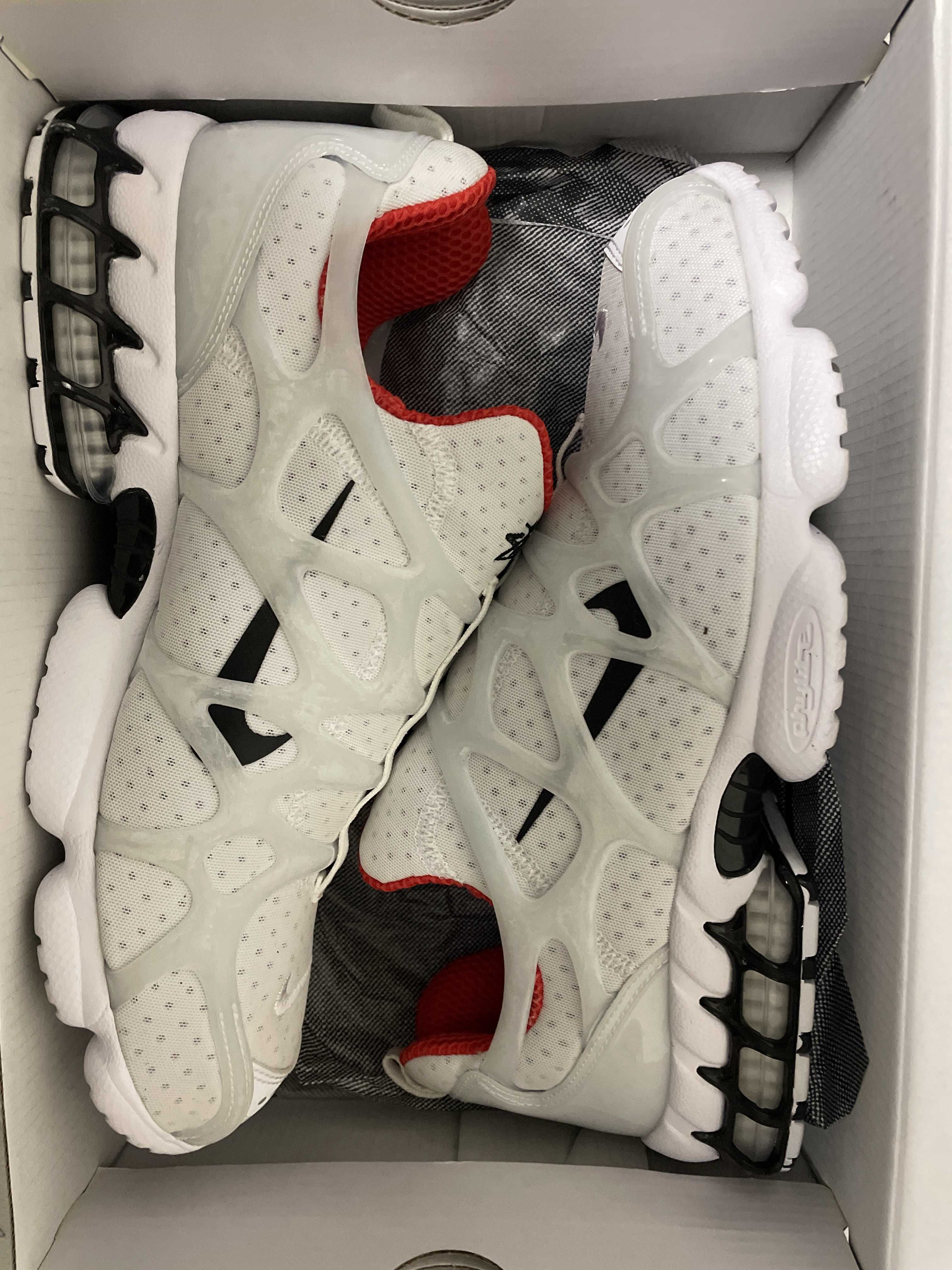 Stussy × Nike Air Zoom Kukini "White/Red"