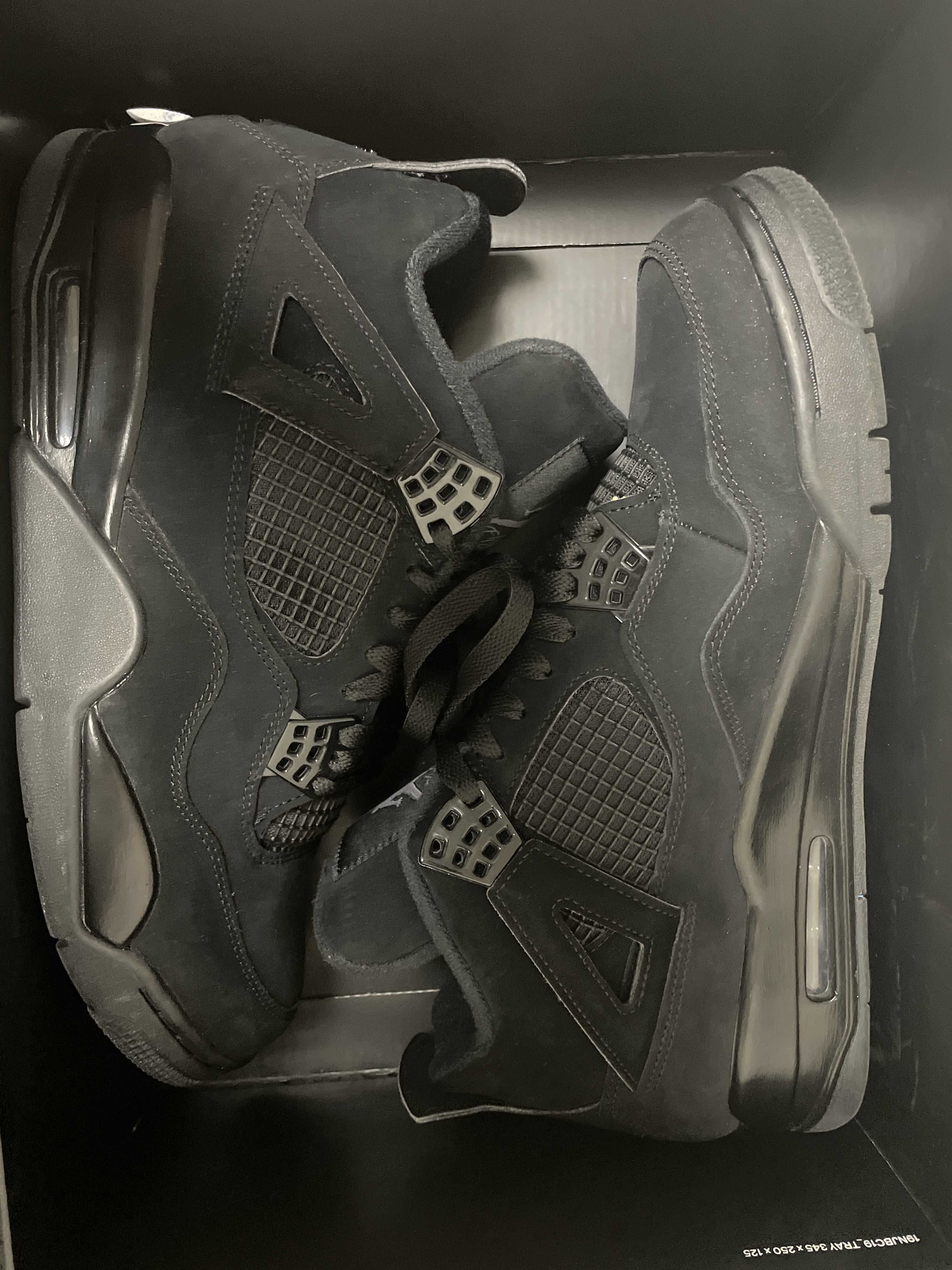Nike Air Jordan 4 "Black Cat"
