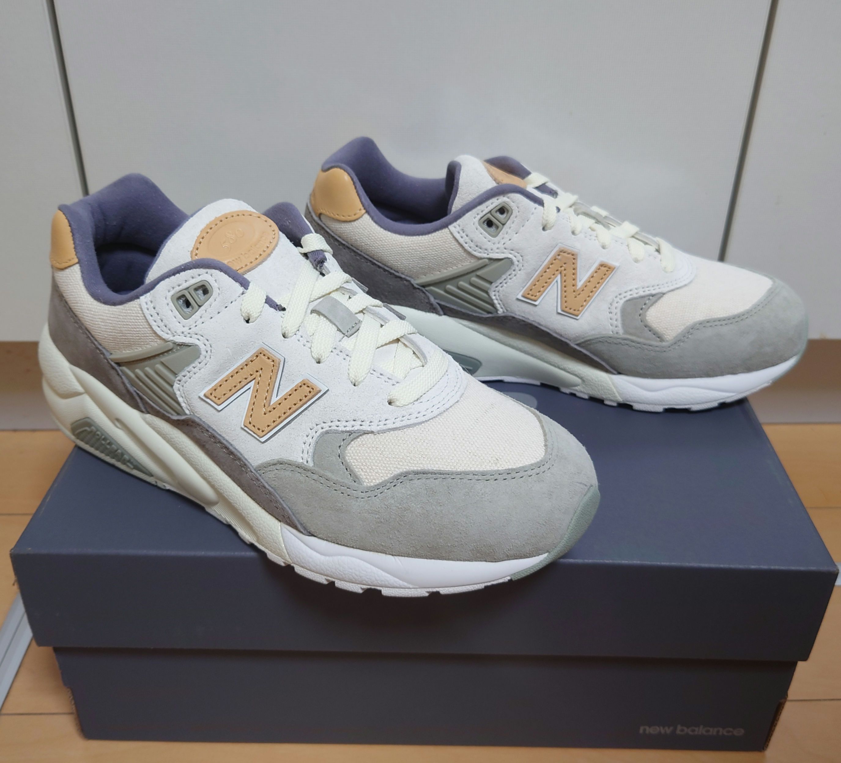 KITH × New Balance 580 "Malibu"