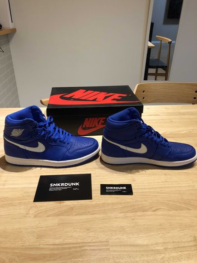 NIKE AIR JORDAN 1 RETRO HIGH "HYPER ROYAL"