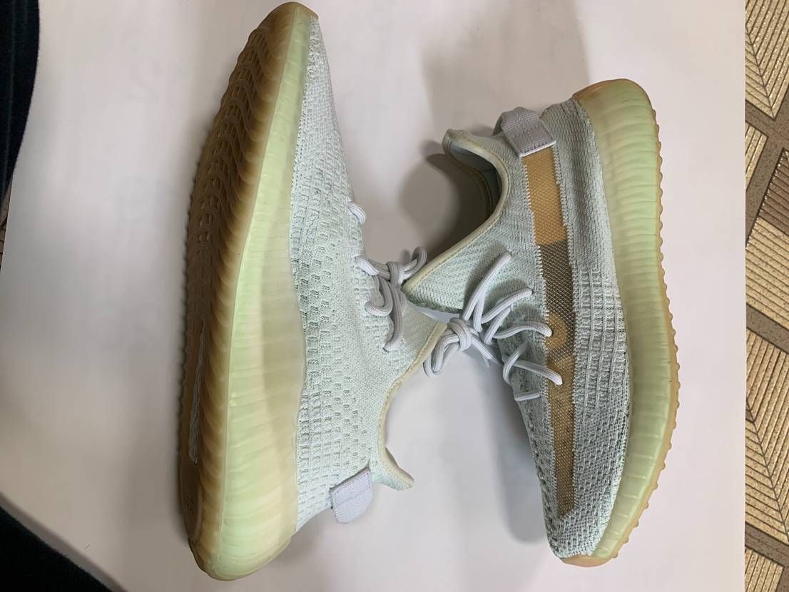 adidas Yeezy Boost 350 V2 "Hyperspace"