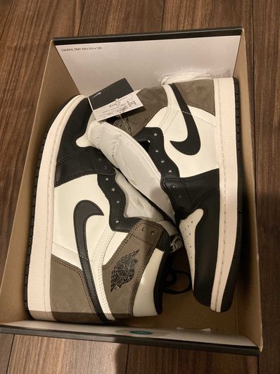 Nike Air Jordan 1 High OG "Sail/Dark Mocha/Black"