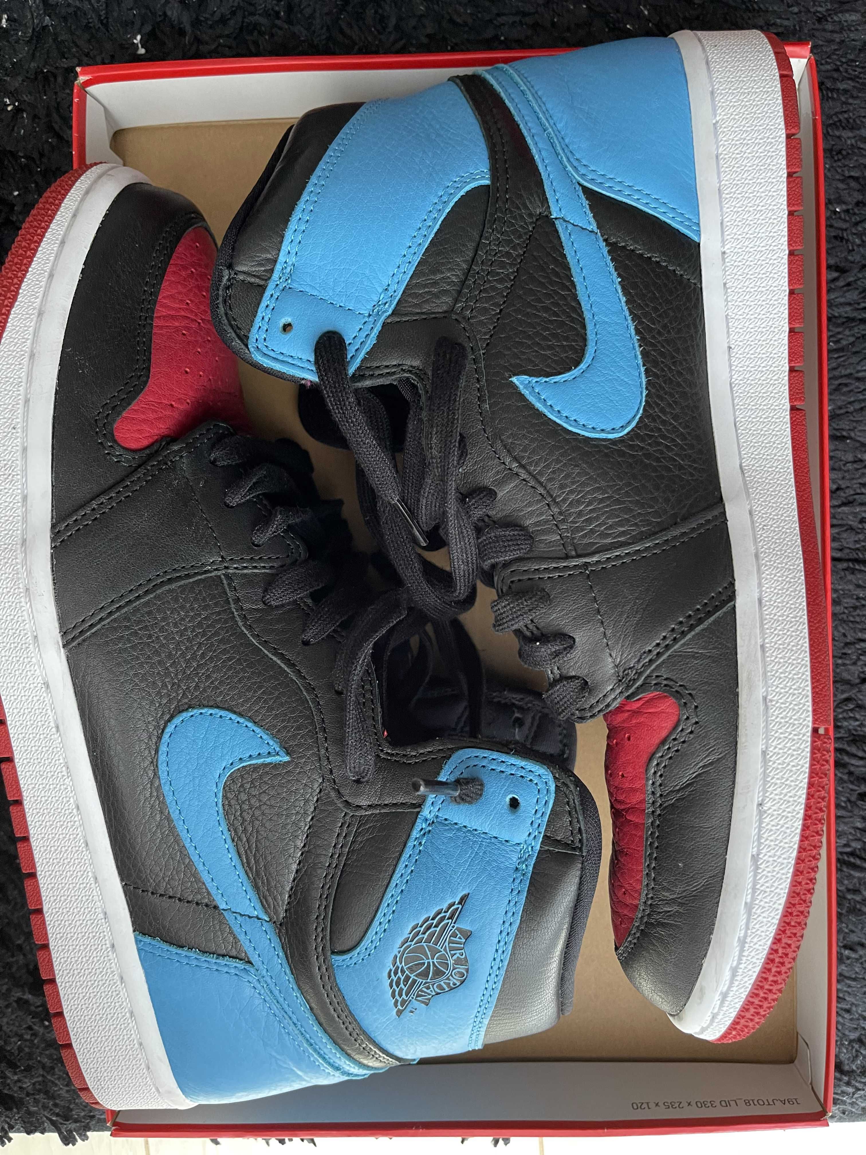 Nike Women's Air Jordan 1 High OG "UNC to Chicago"