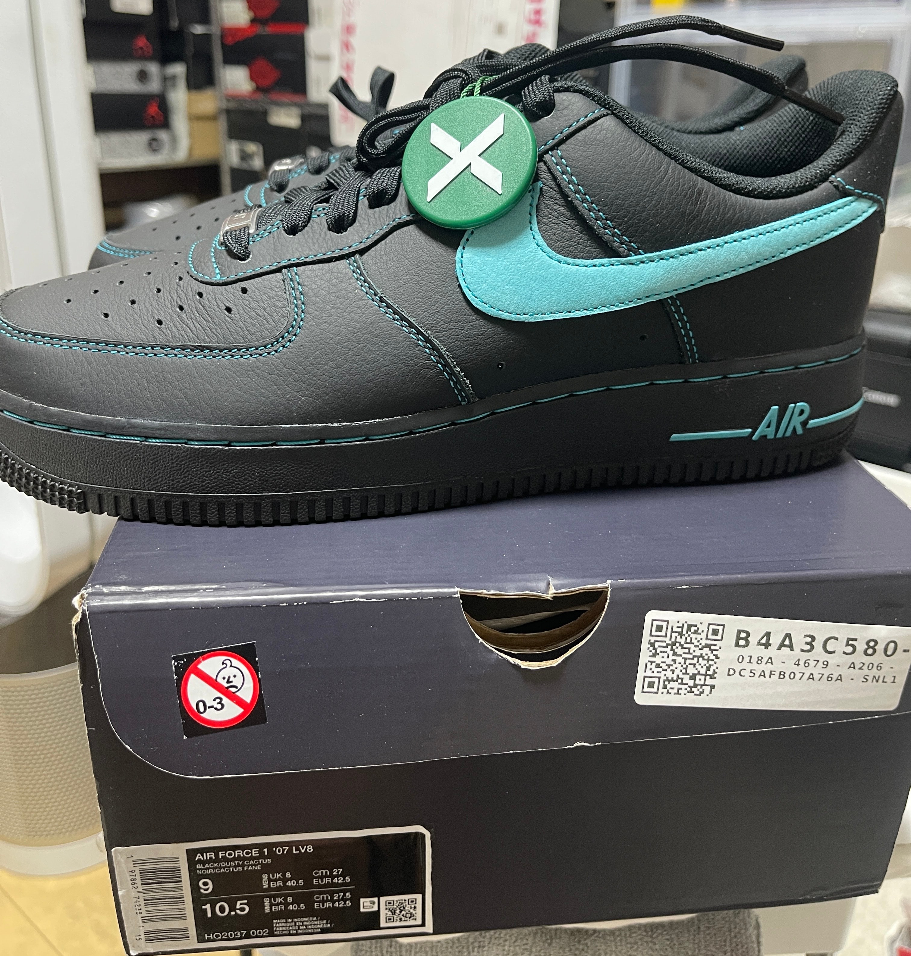 Nike Air Force 1 Low "Black Tiffany"