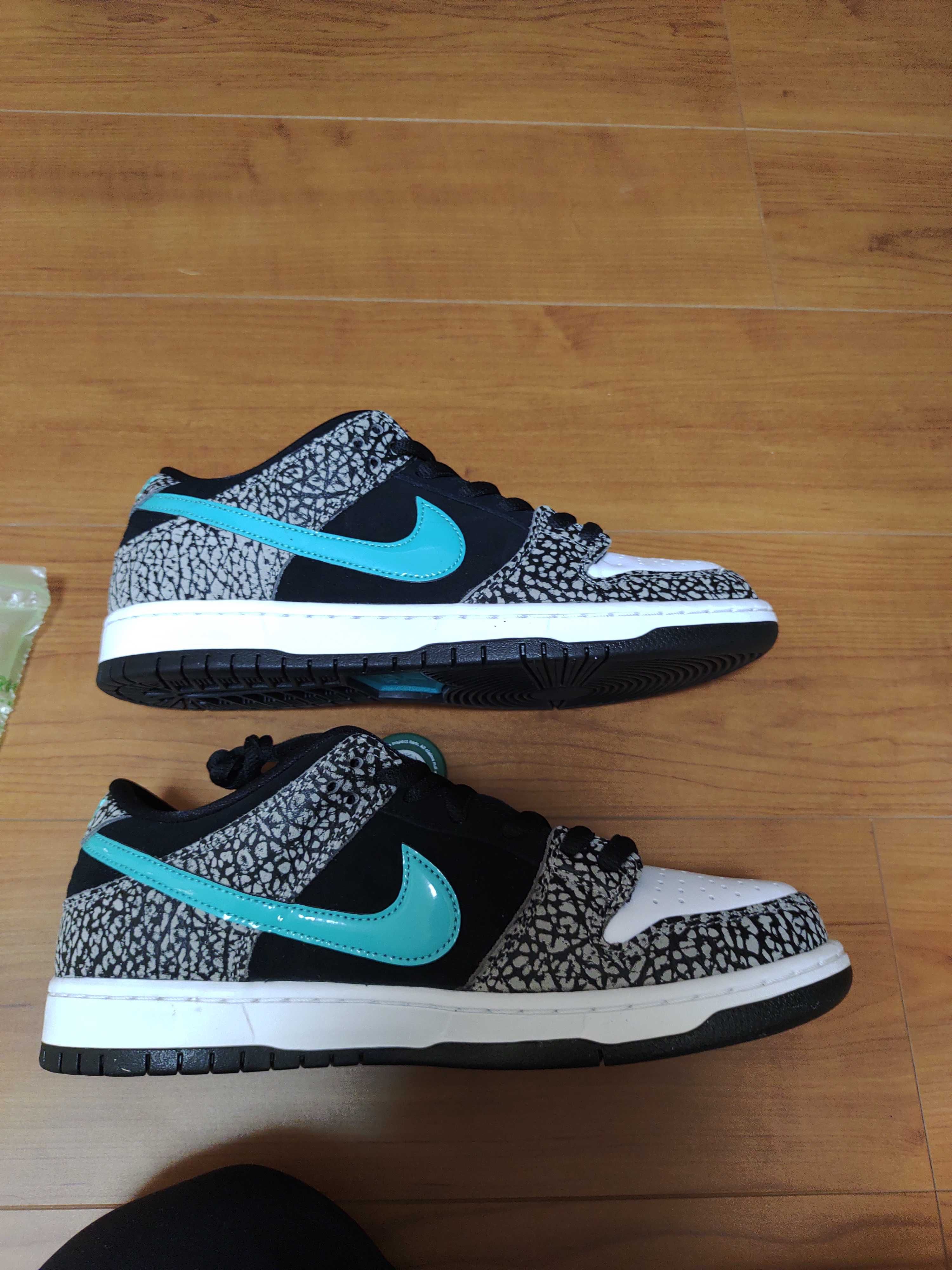 Nike SB Dunk Low "Elephant/Safari"