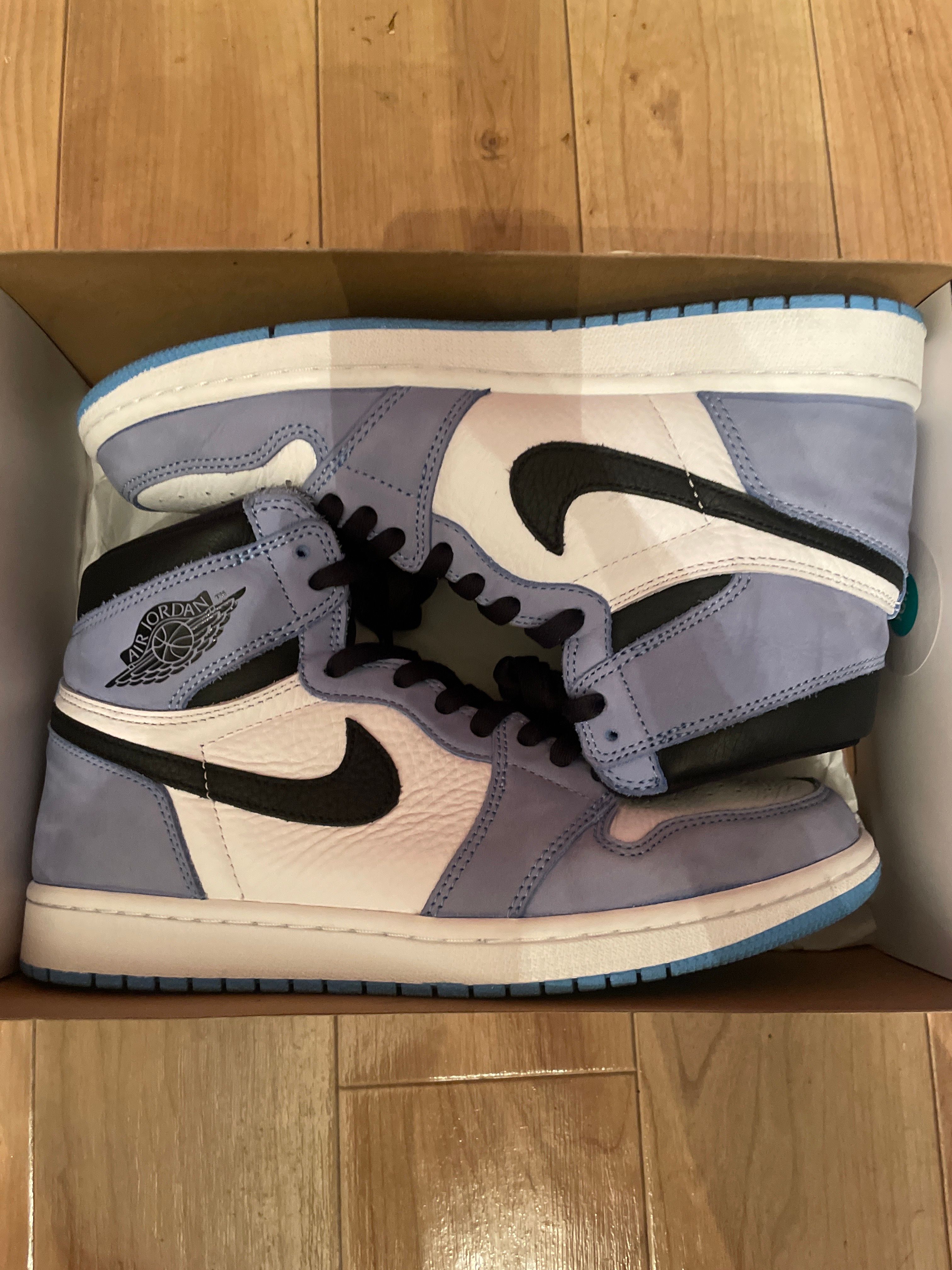 Nike Air Jordan 1 High OG "University Blue"