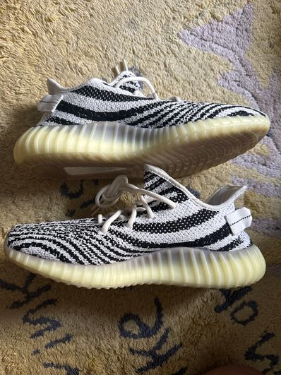 adidas YEEZY Boost 350 V2 "Zebra"