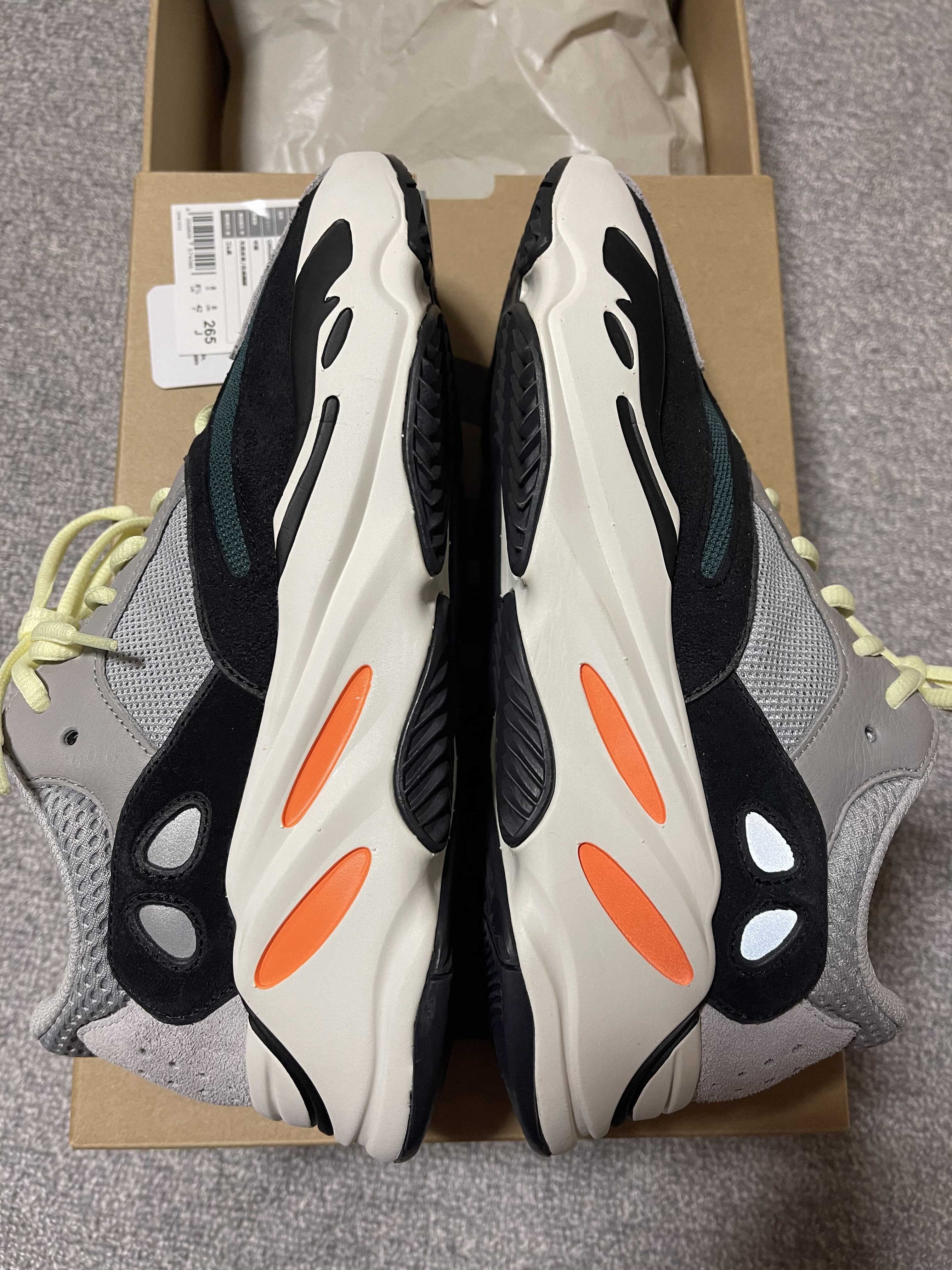 adidas YEEZY Boost 700 "Wave Runner"