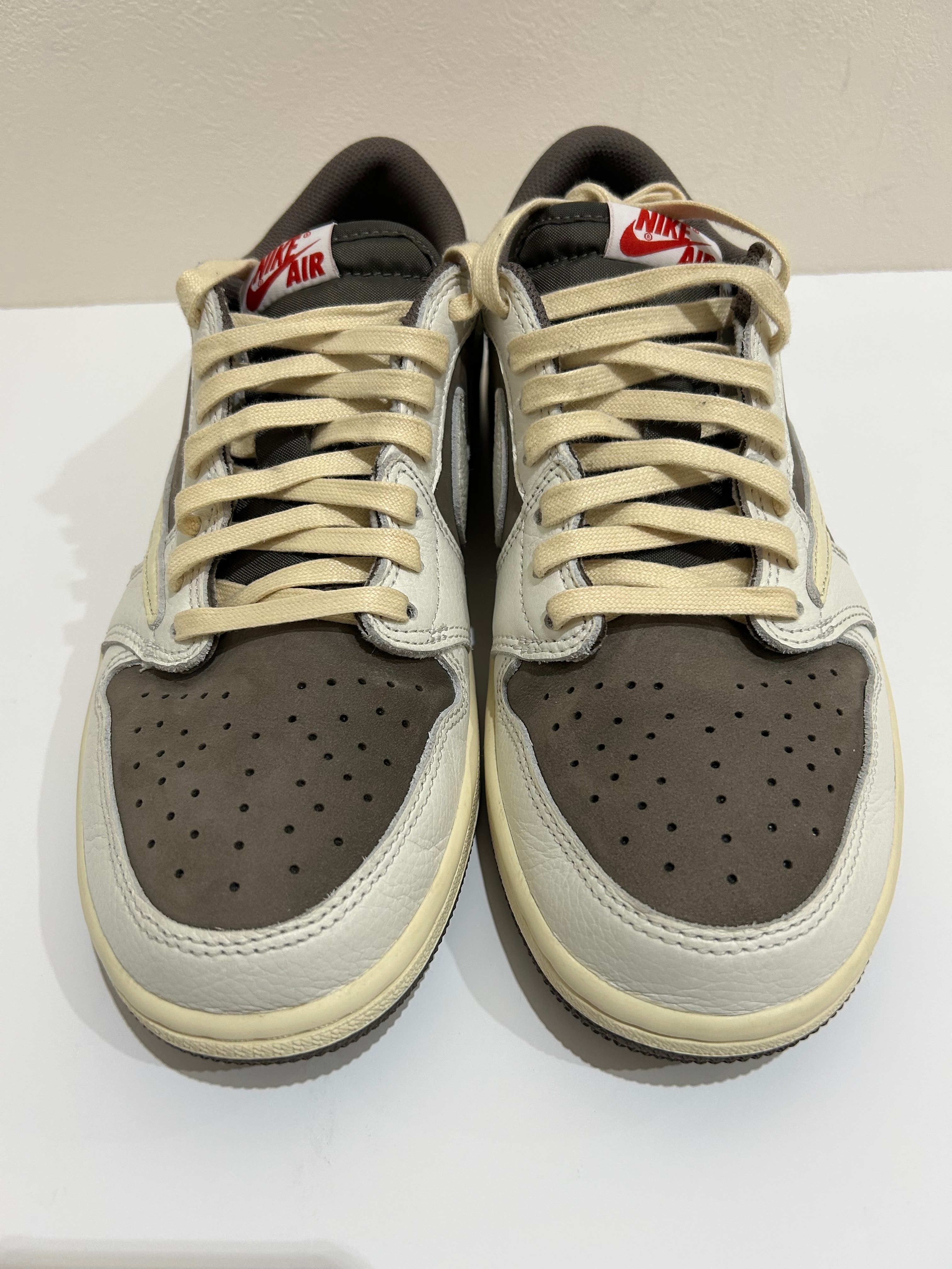 トラヴィススコット × ナイキ エアジョーダン1 ロー OG SP "リバース モカ/セイル アンド リッジロック"