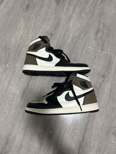 Nike Air Jordan 1 High OG "Sail/Dark Mocha/Black"