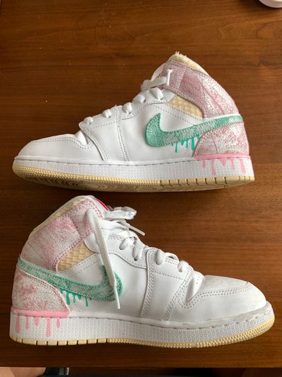 Nike GS Air Jordan 1 Mid "Paint Drip"