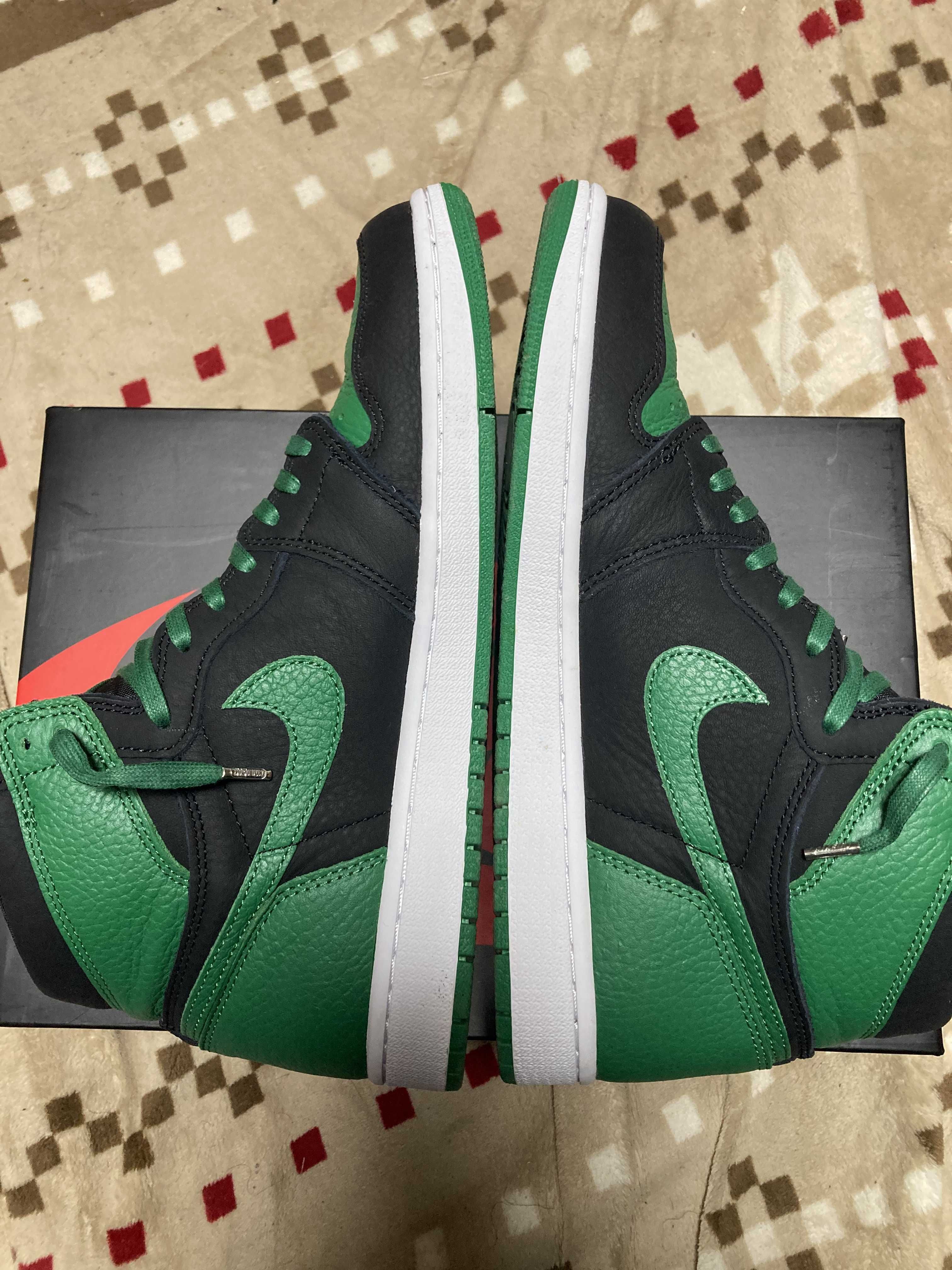 Nike Air Jordan 1 Retro High OG "Black/Pine Green" (2020)