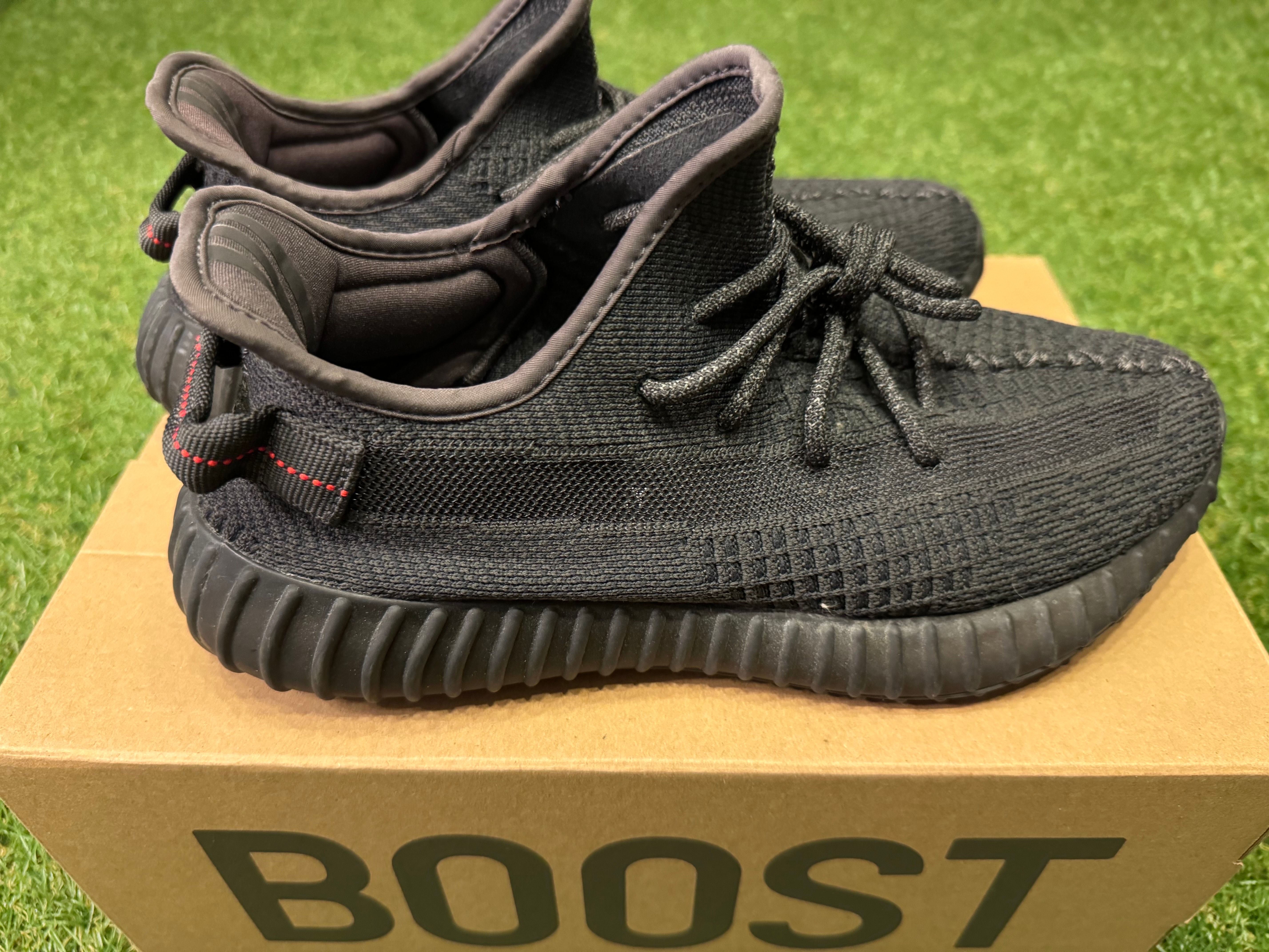 adidas YEEZY Boost 350 V2 "Black"