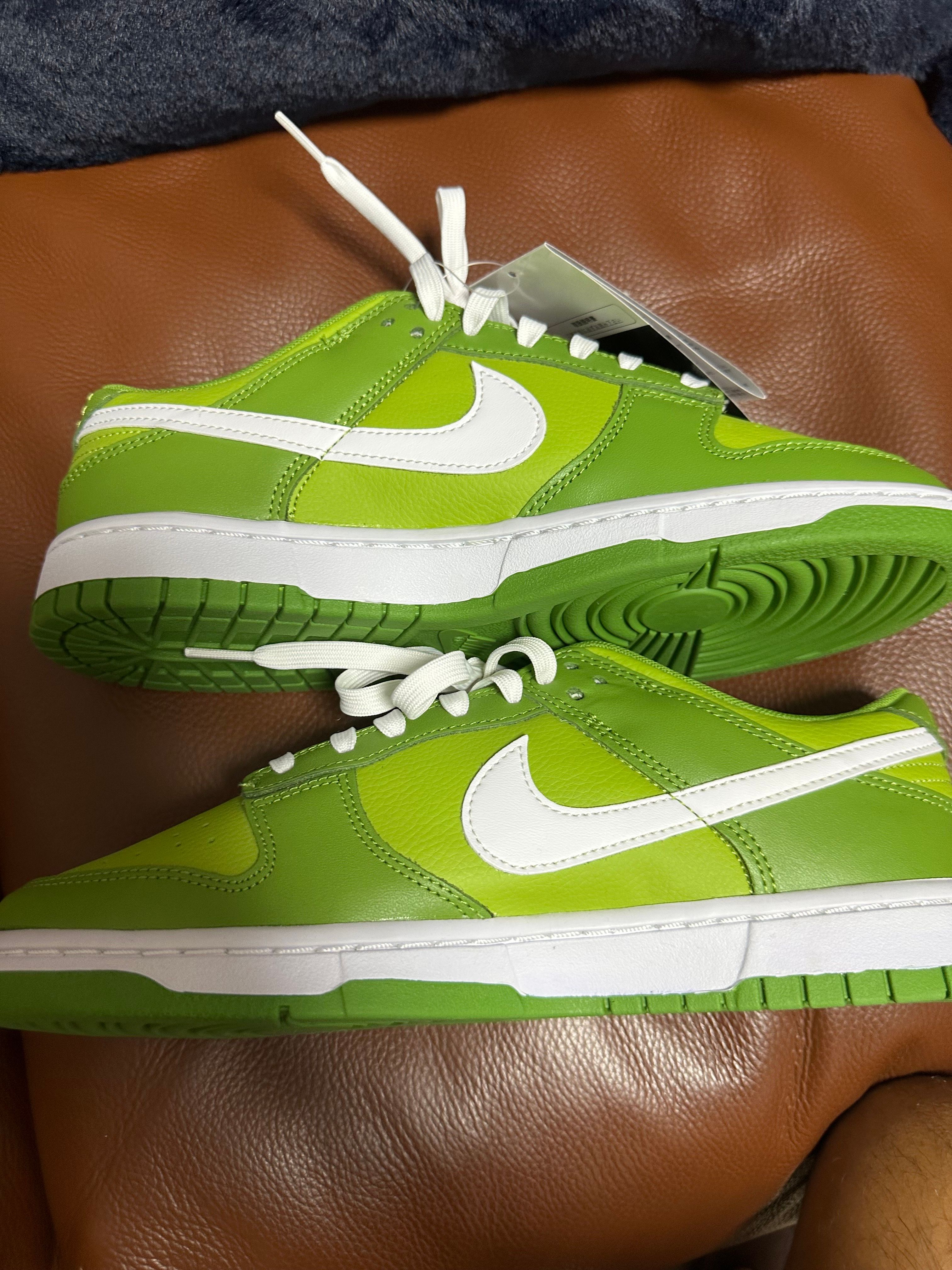 Nike Dunk Low "Chlorophyll/White/Vivid Green"