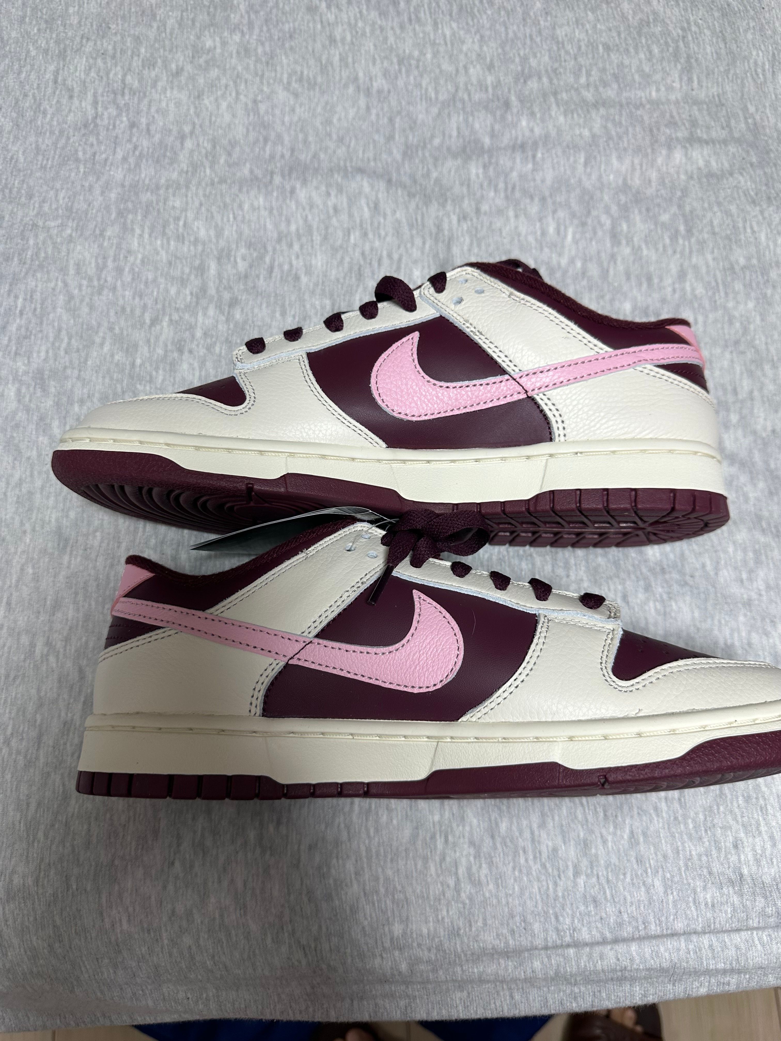 Nike Dunk Low "Valentine’s Day" (2023)