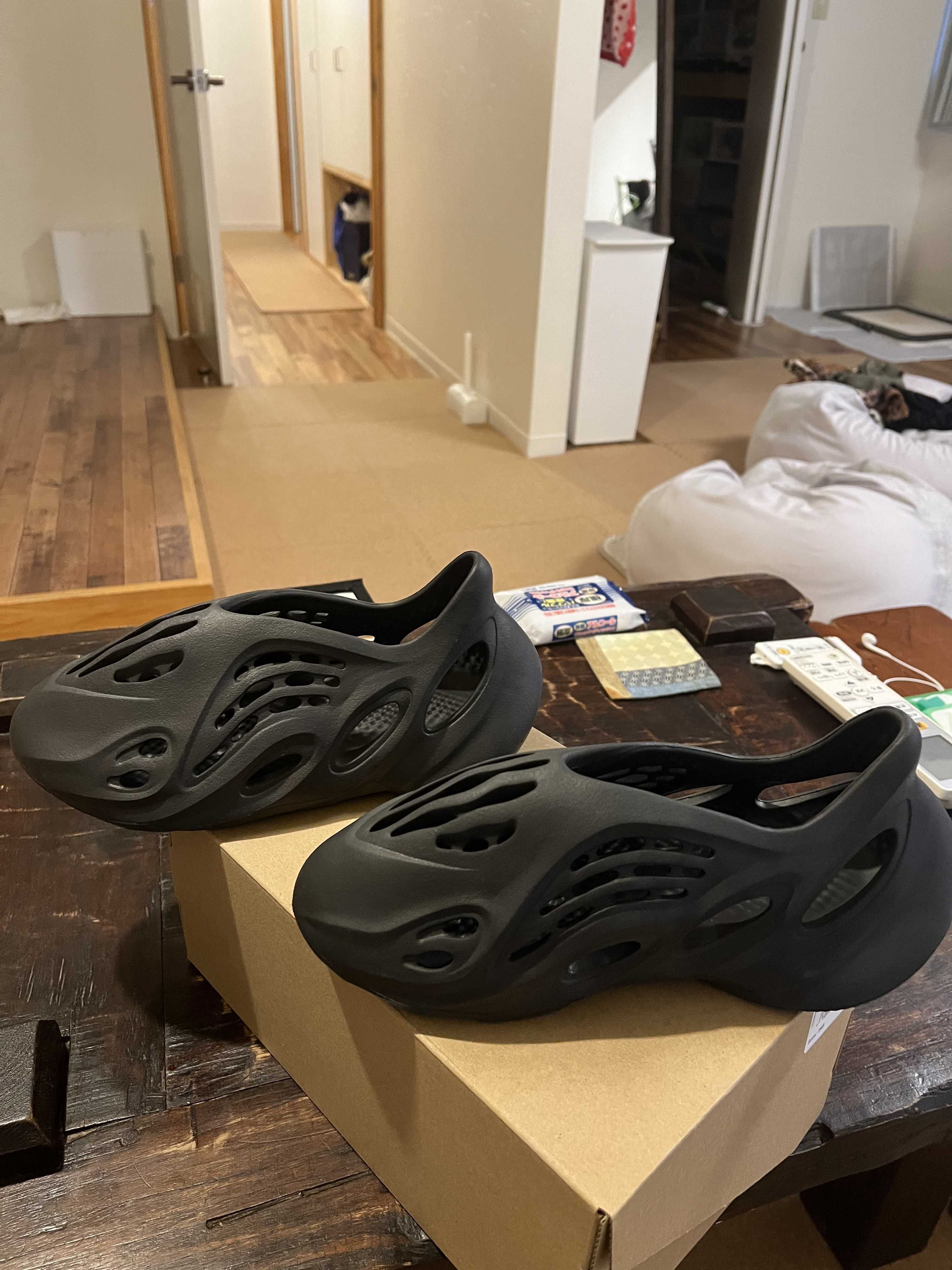 adidas YEEZY Foam Runner "Onyx"