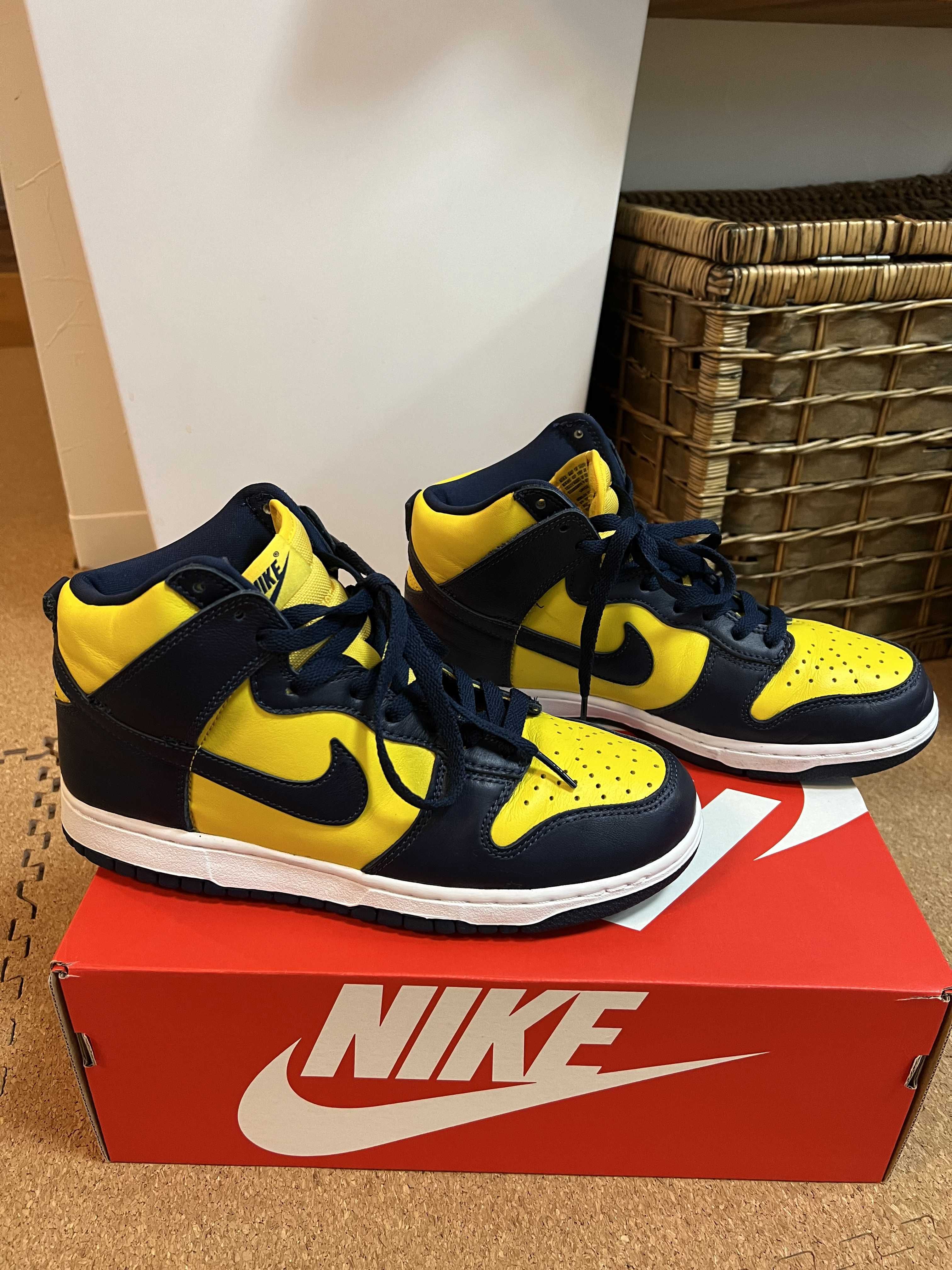 Nike Dunk High "Michigan"