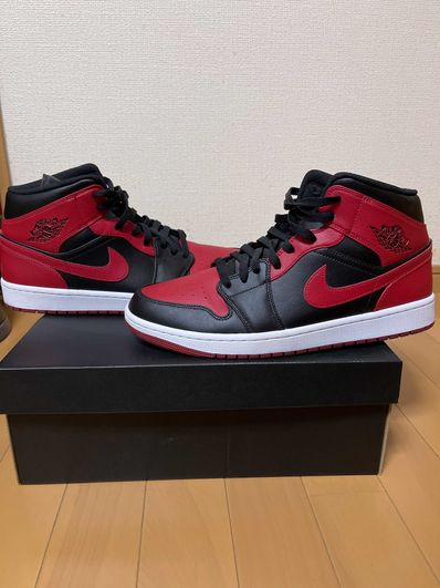 Nike Air Jordan 1 Mid "Bred"