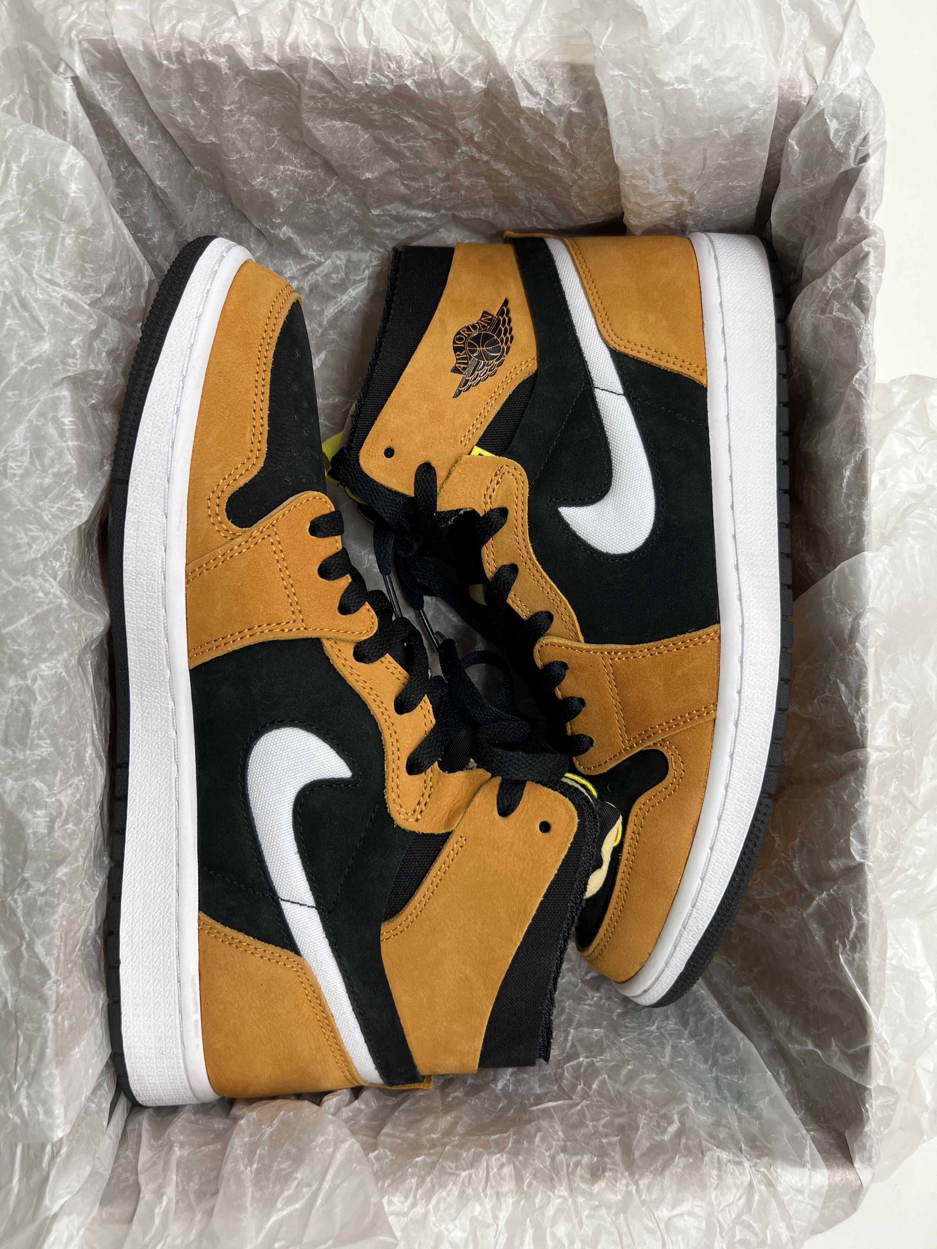 Nike Air Jordan 1 High Zoom "Monarch Orange"