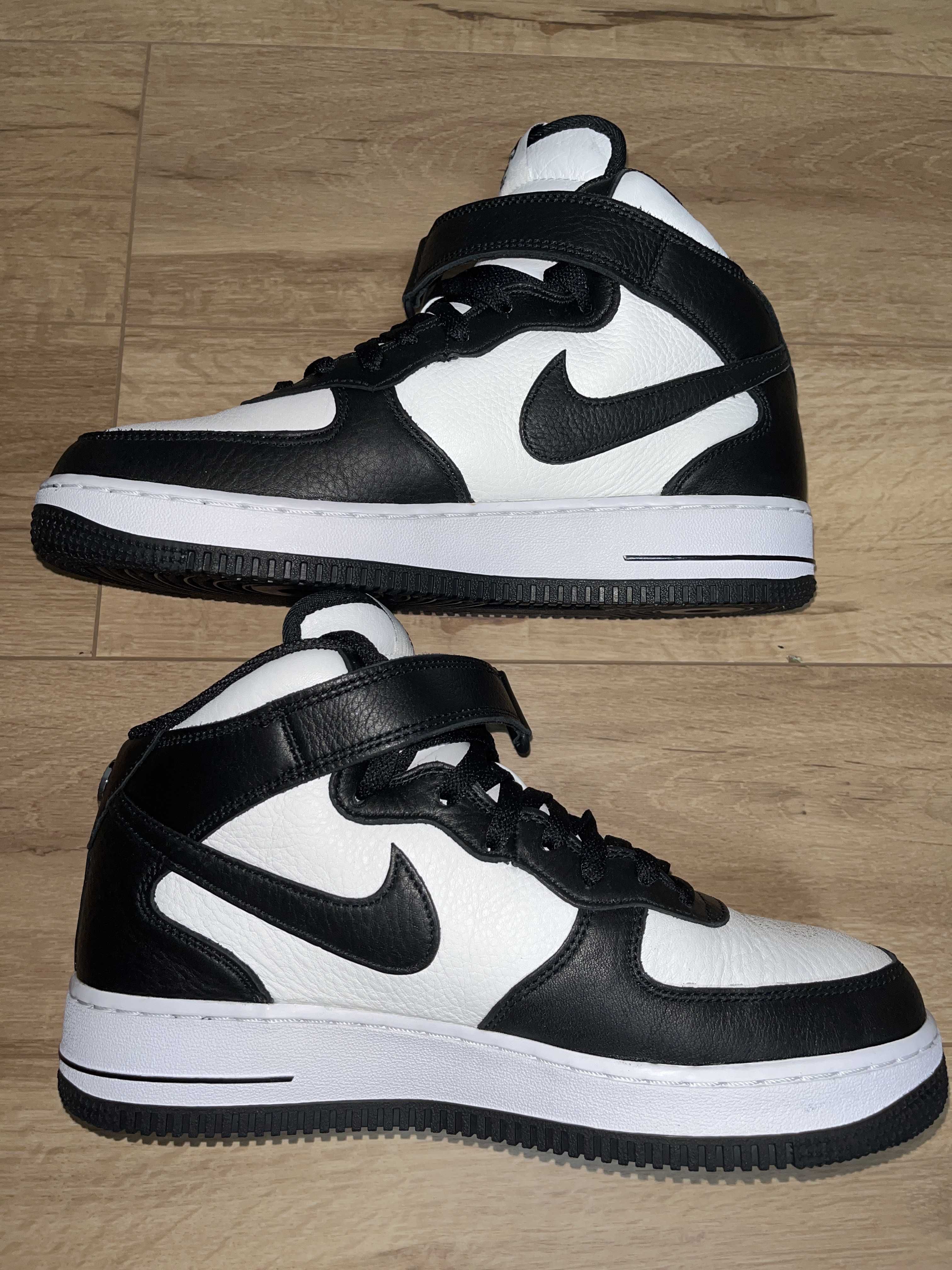 Stussy × Nike Air Force 1 Mid "Black and Light Bone"