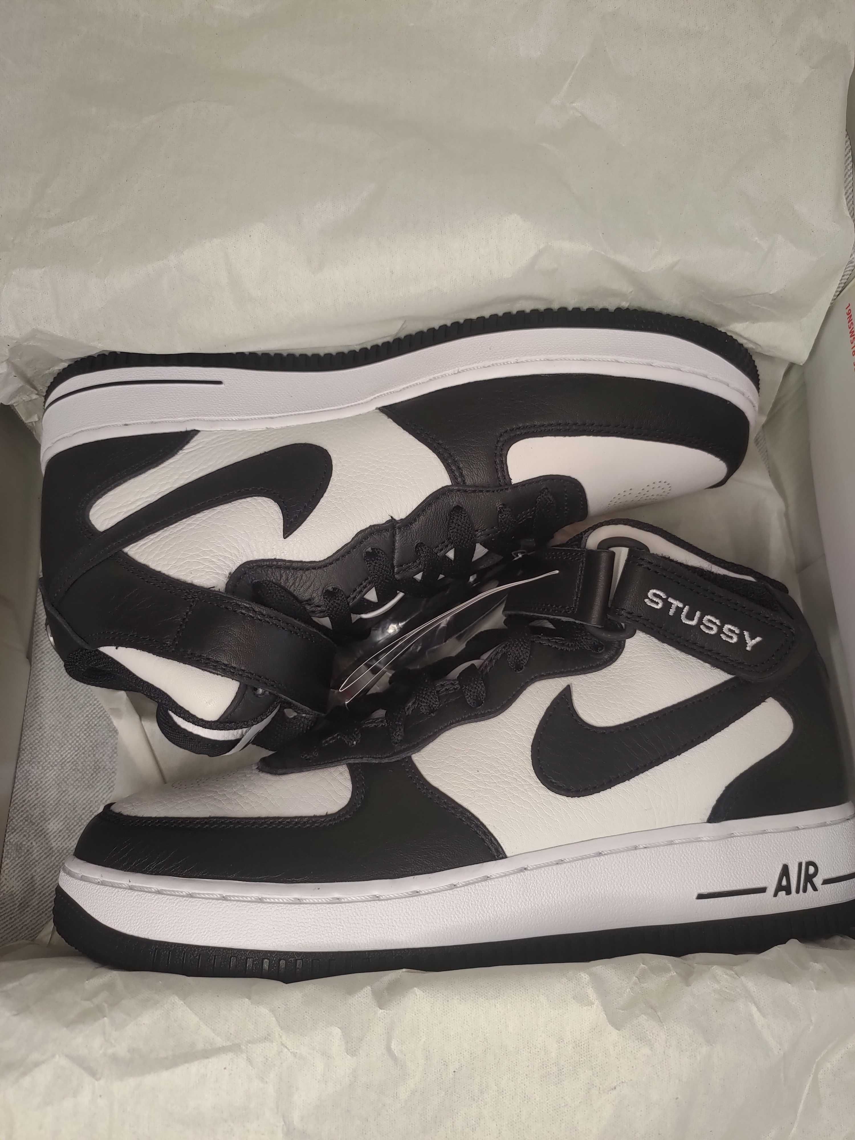 Stussy × Nike Air Force 1 Mid "Black and Light Bone"