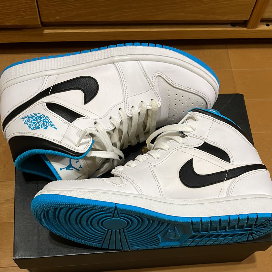 Nike Air Jordan 1 Mid "White/Laser blue"
