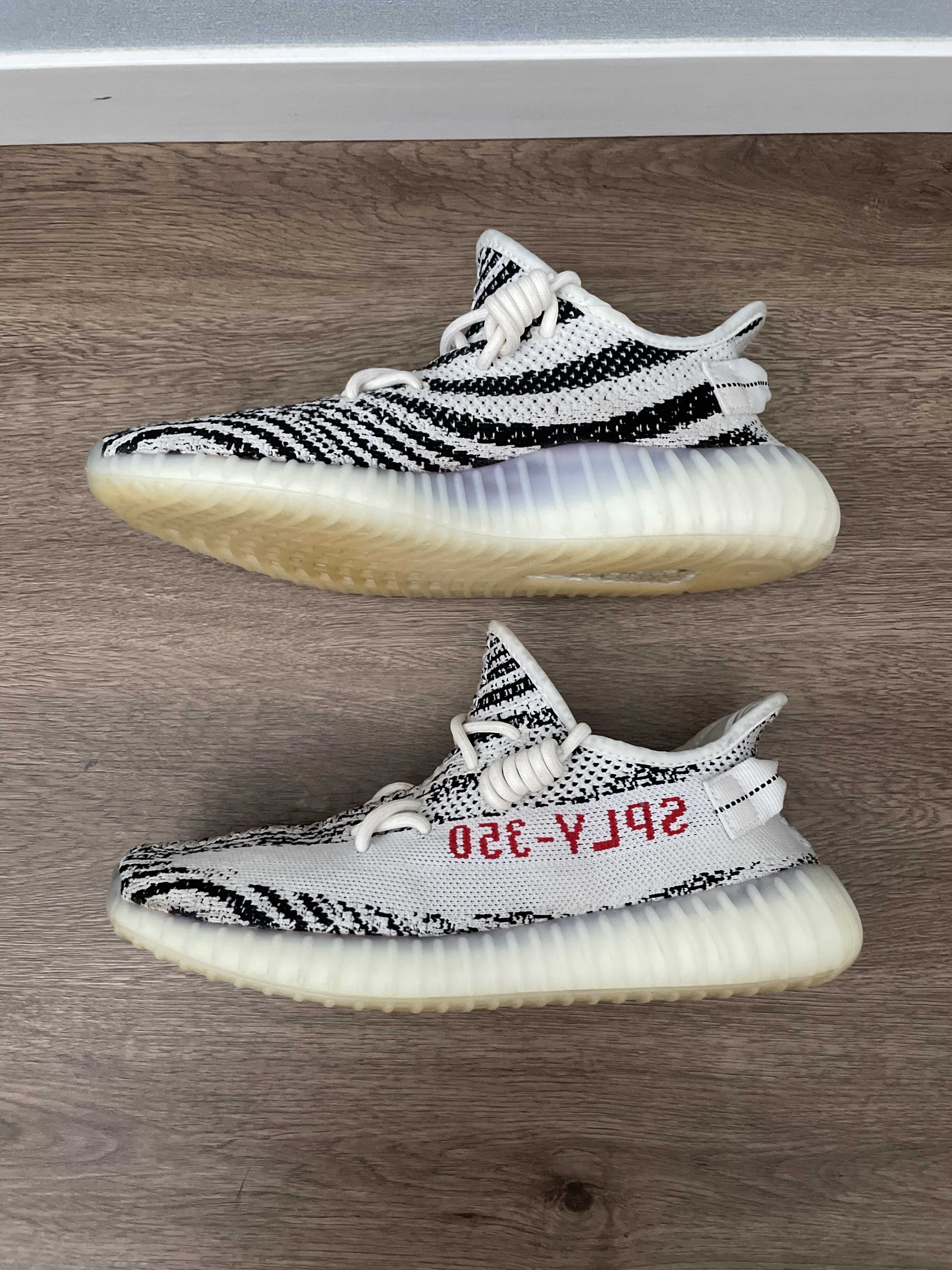 adidas YEEZY Boost 350 V2 "Zebra"