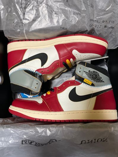 UNION × Nike Air Jordan 1 Retro High OG "Chicago/Shadow"