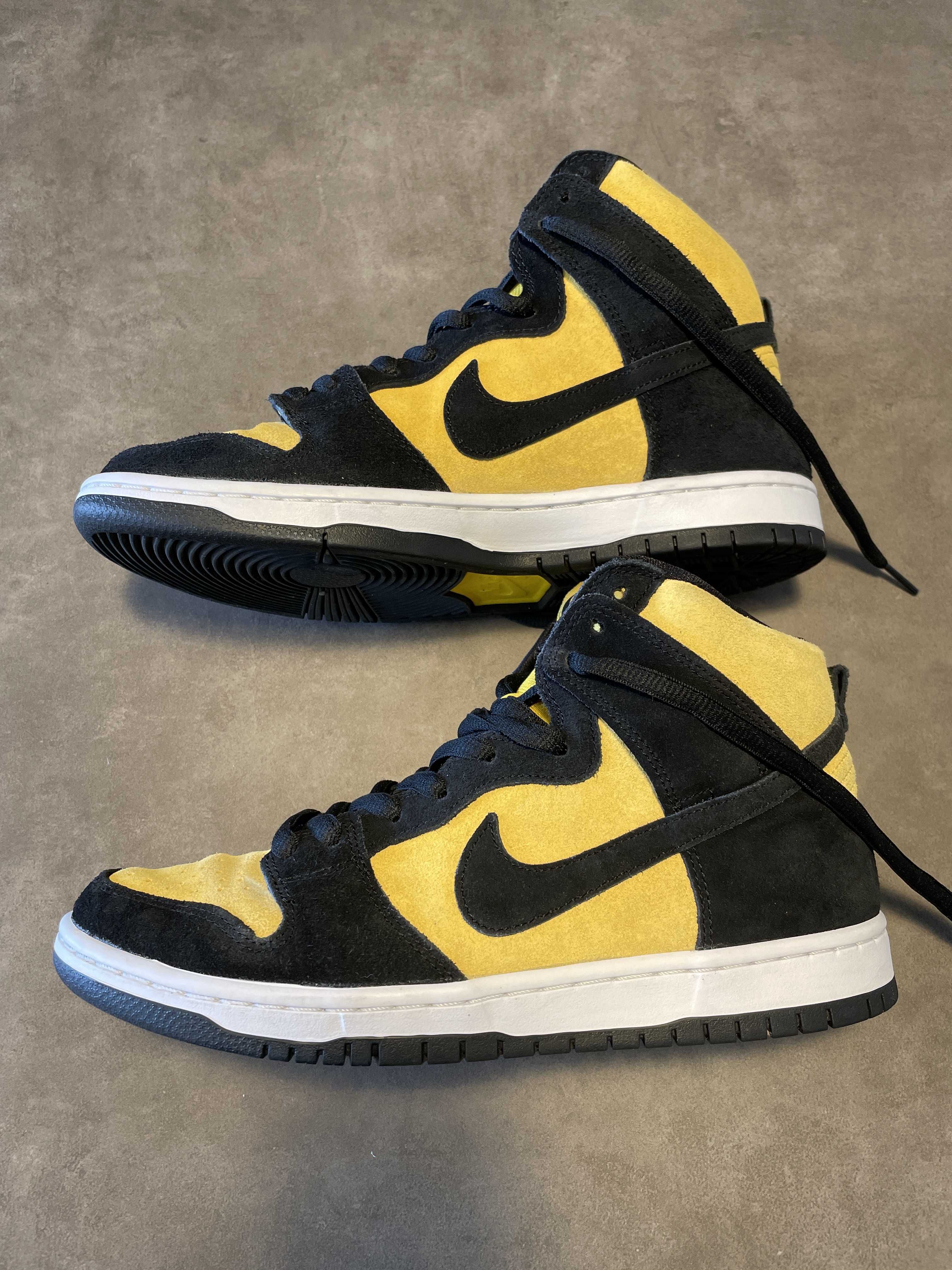 NIKE SB DUNK HIGH "MAIZE AND BLACK"