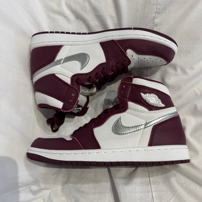 Nike Air Jordan 1 High OG "Bordeaux"