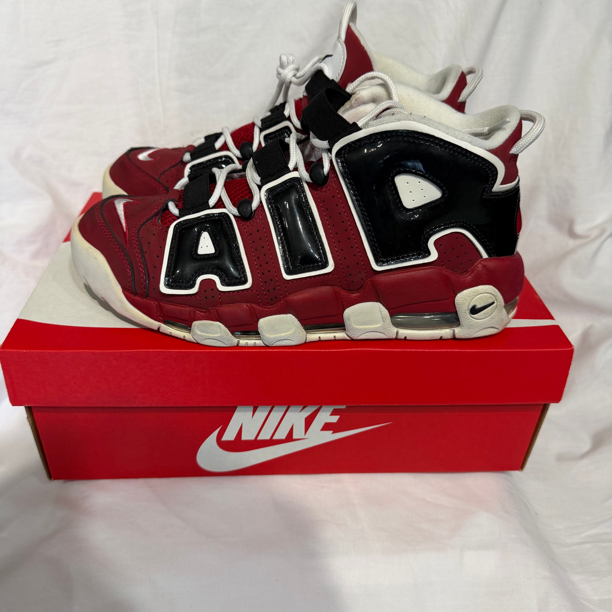 Nike Air More Uptempo ’96 "Black and Varsity Red" (2021)