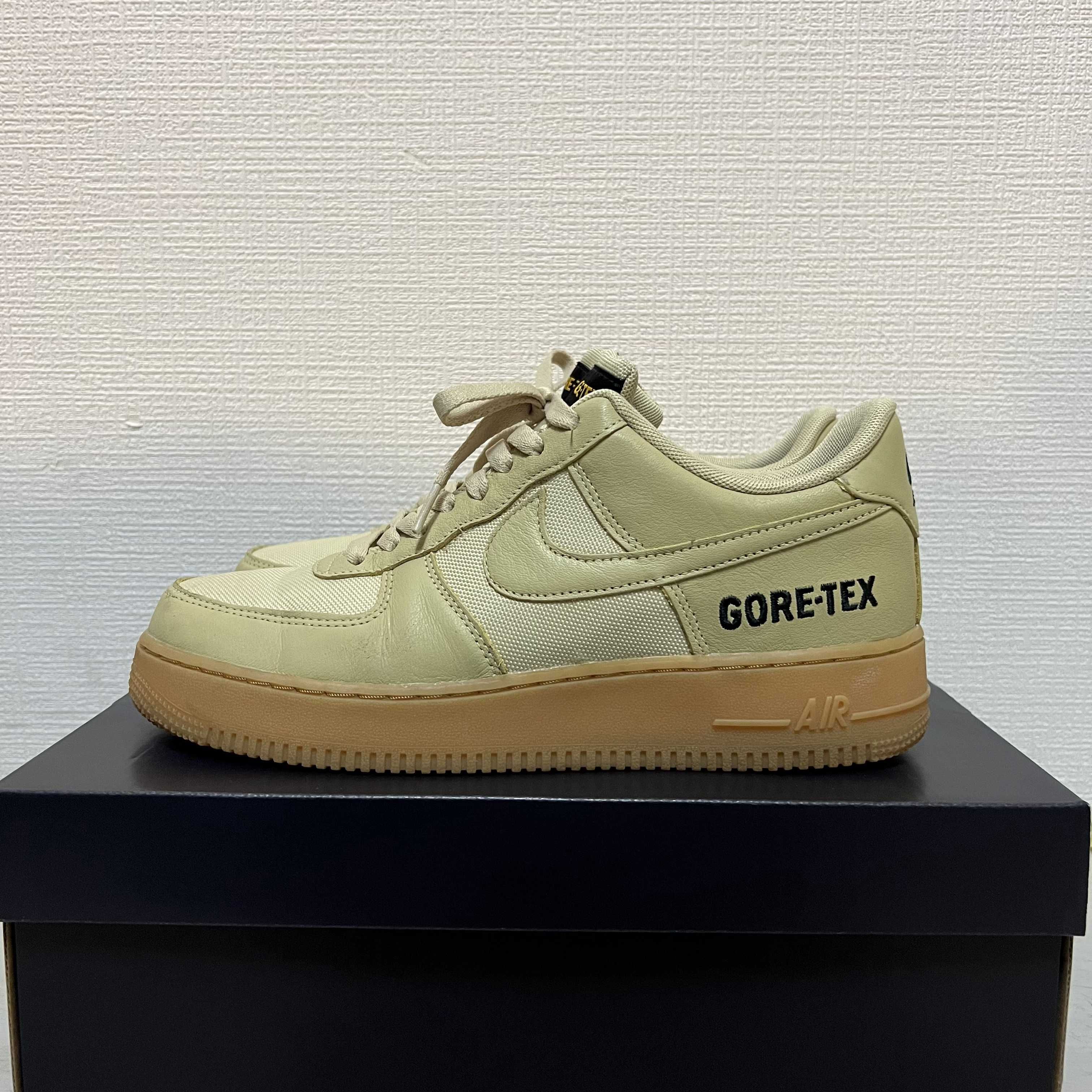 Nike Air Force 1 Low Gore-Tex "Team Gold"