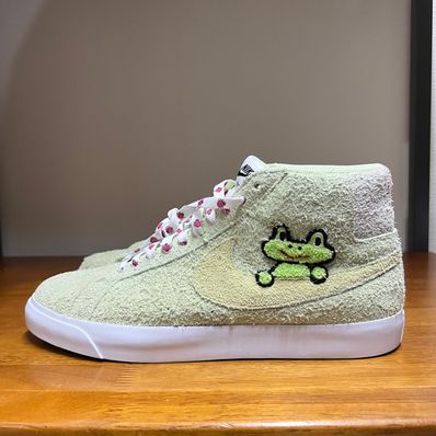 Flog Skateboards × Nike QS SB Zoom Blazer Mid